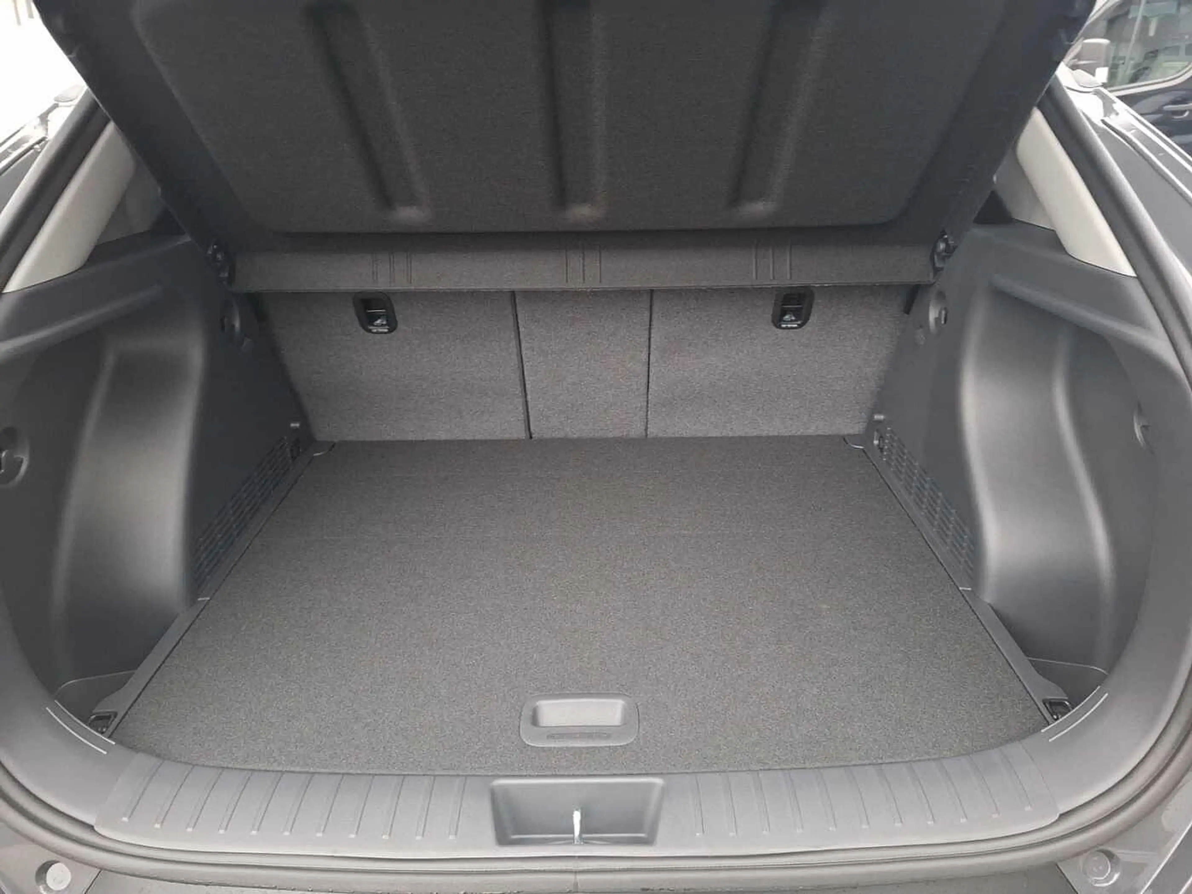 Hyundai KONA 1.6 T-GDI DCT Prime 'Glasdach' — photo 13