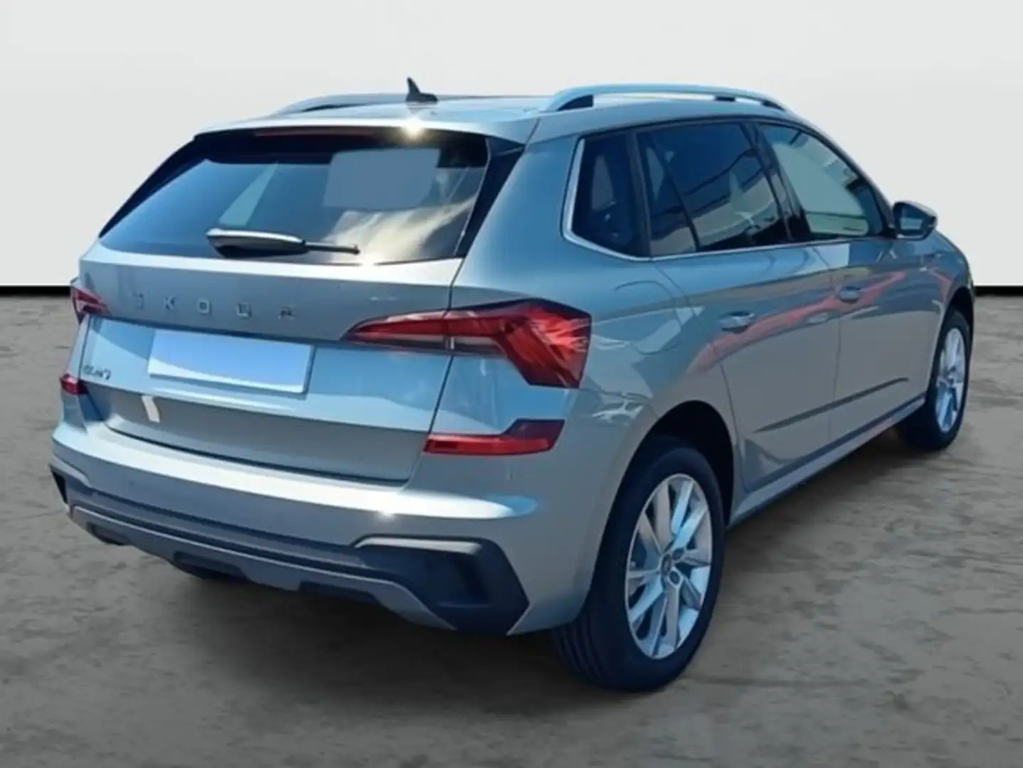 Skoda Kamiq Selection Advanced 1.0 TSI 85 kW (116 CV) DSG 7 ve Plateado - 2