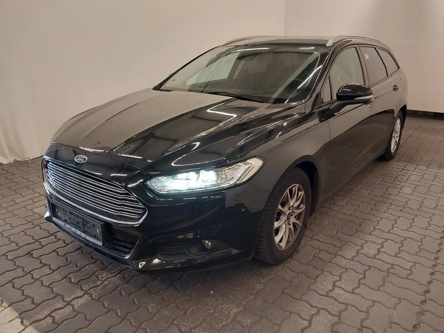 Ford Mondeo Turnier 1.5 Ecoboost *LED*NAVI*PARKASSIST Schwarz - 2