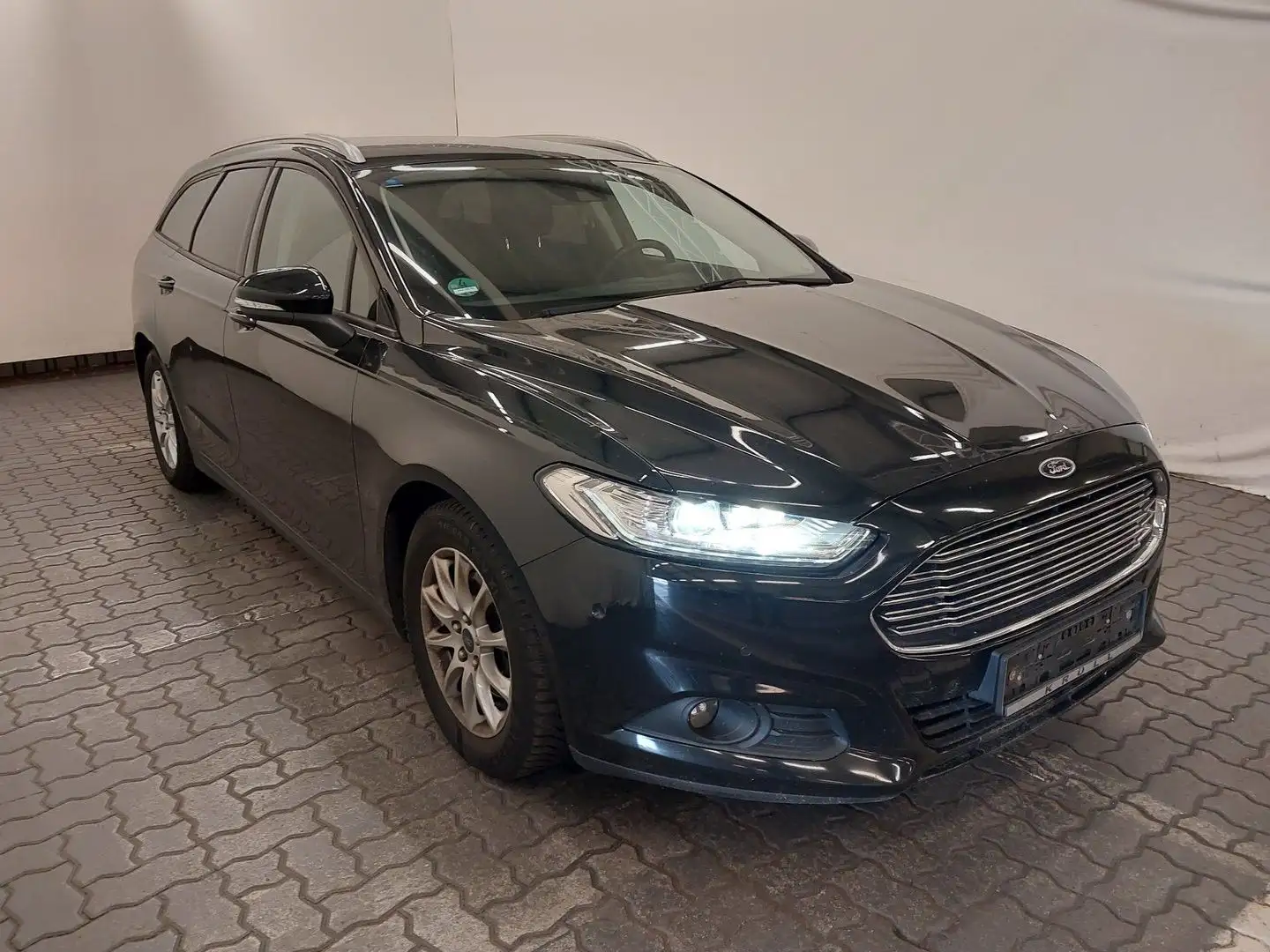 Ford Mondeo Turnier 1.5 Ecoboost *LED*NAVI*PARKASSIST Schwarz - 1