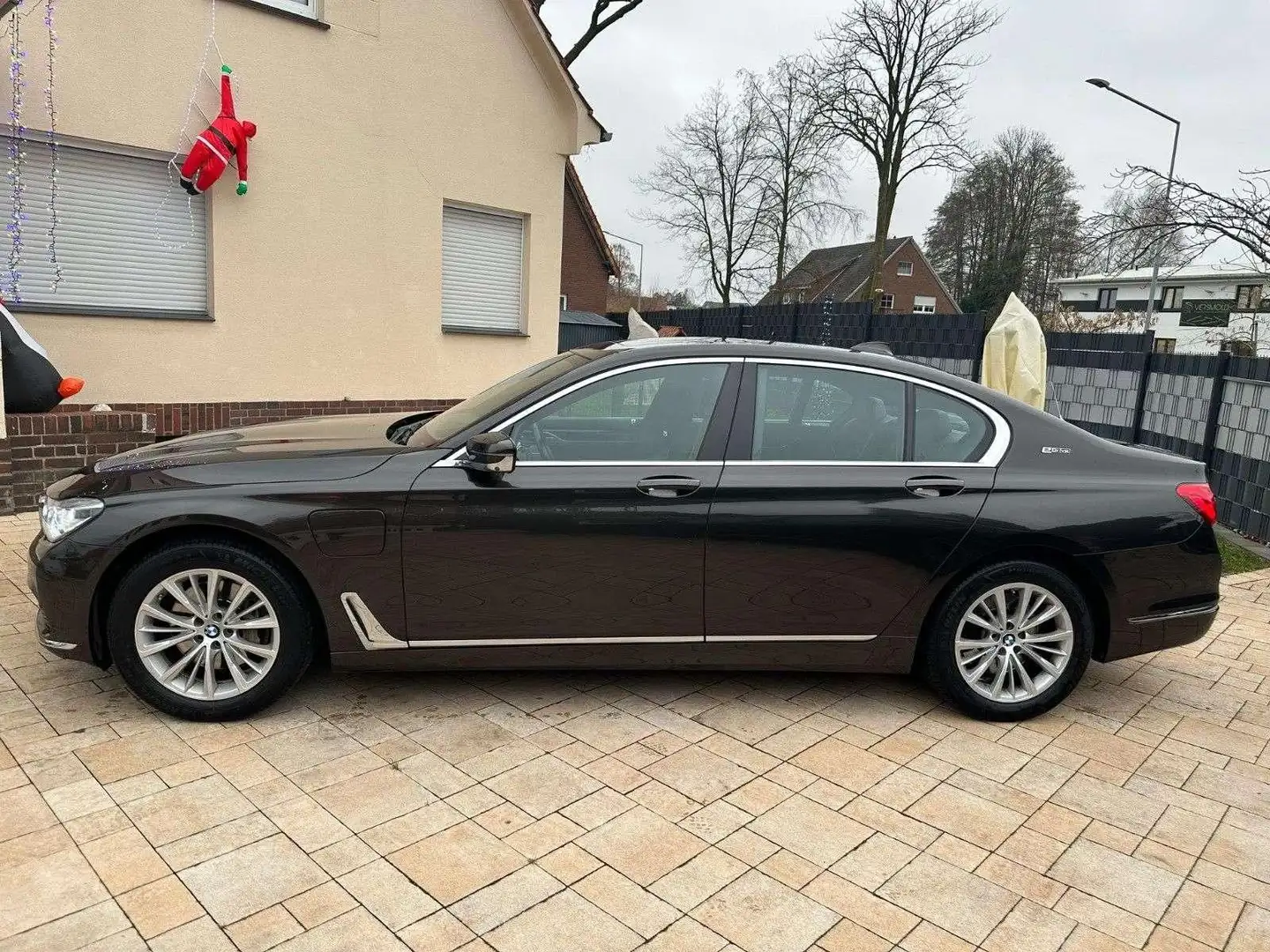 BMW 740 e IPerformance+Leder+Navi+SSD+HuD+Gestik+Sof Gris - 2