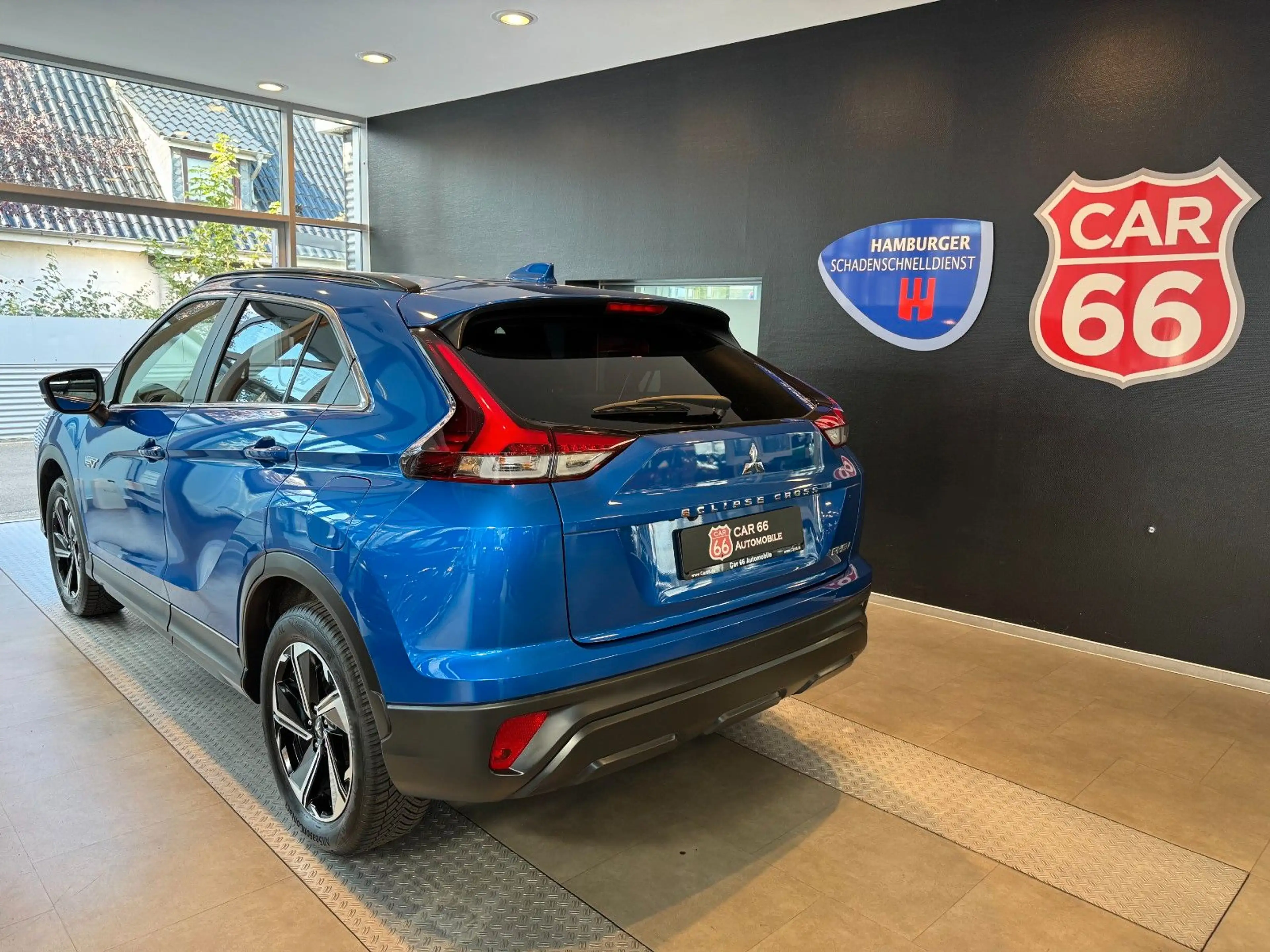 Mitsubishi Eclipse Cross Basis Hybrid 4WD — photo 4