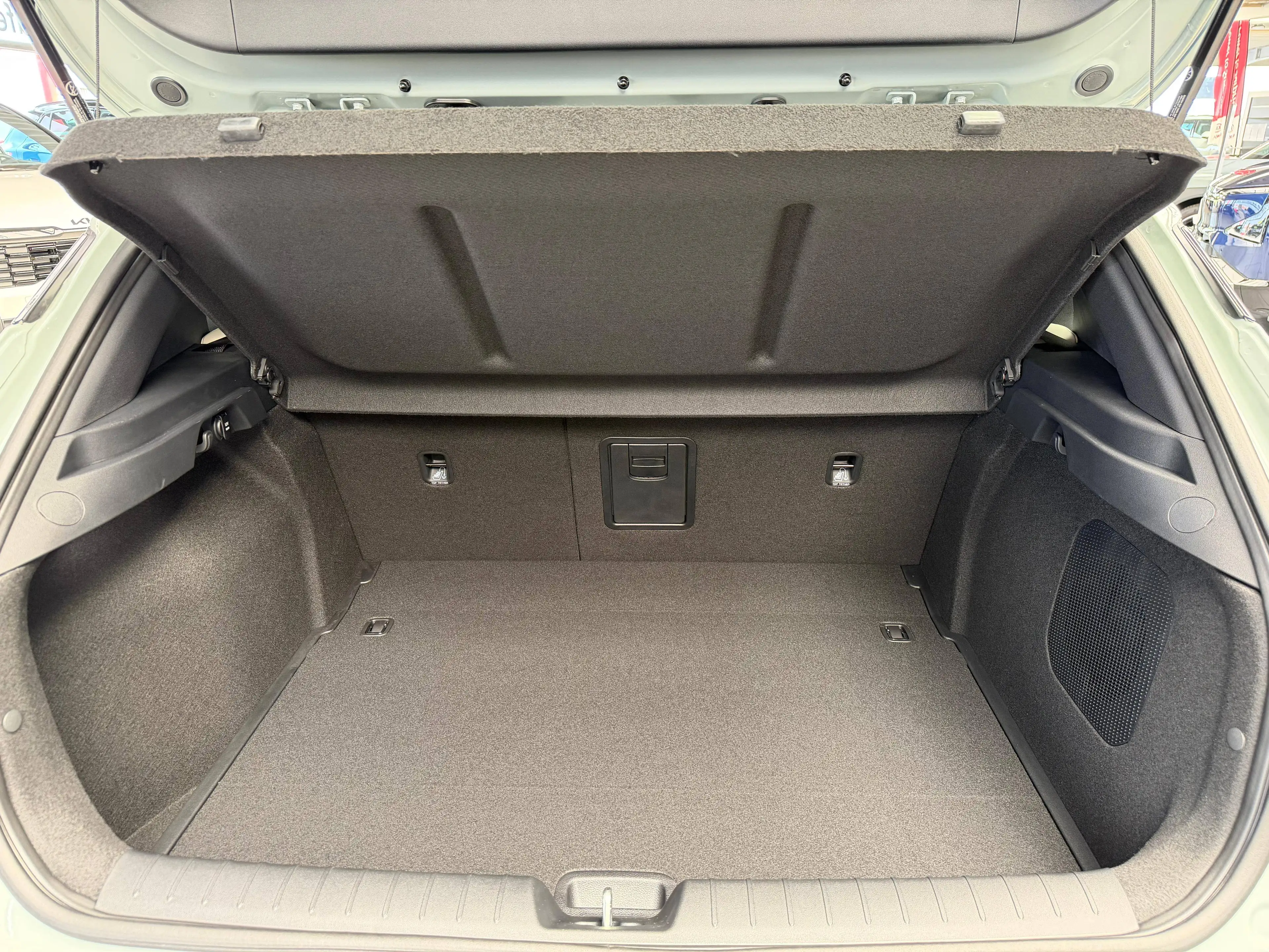 Kia K4 1.6 Turbo Benzin DCT7 I GT-Line I Glasdach I HarmanKardon I 360° I Navi I SHZ I LHZ I — photo 8
