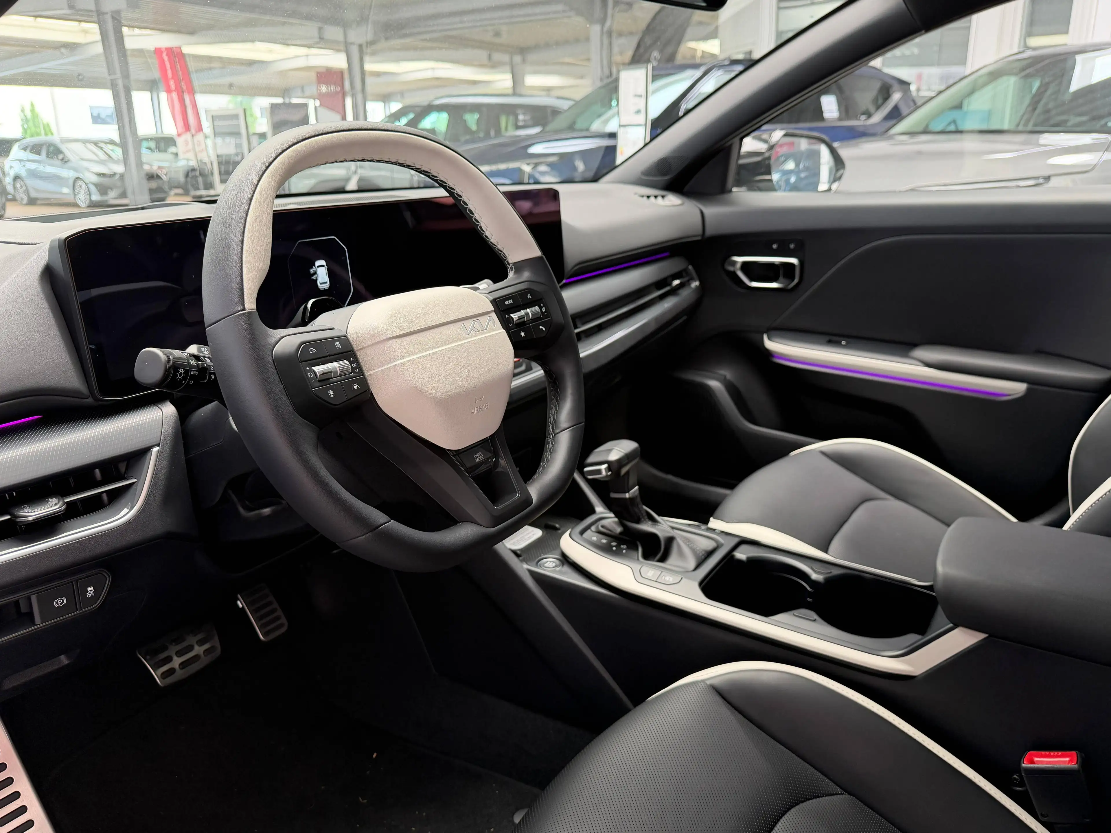 Kia K4 1.6 Turbo Benzin DCT7 I GT-Line I Glasdach I HarmanKardon I 360° I Navi I SHZ I LHZ I — photo 12