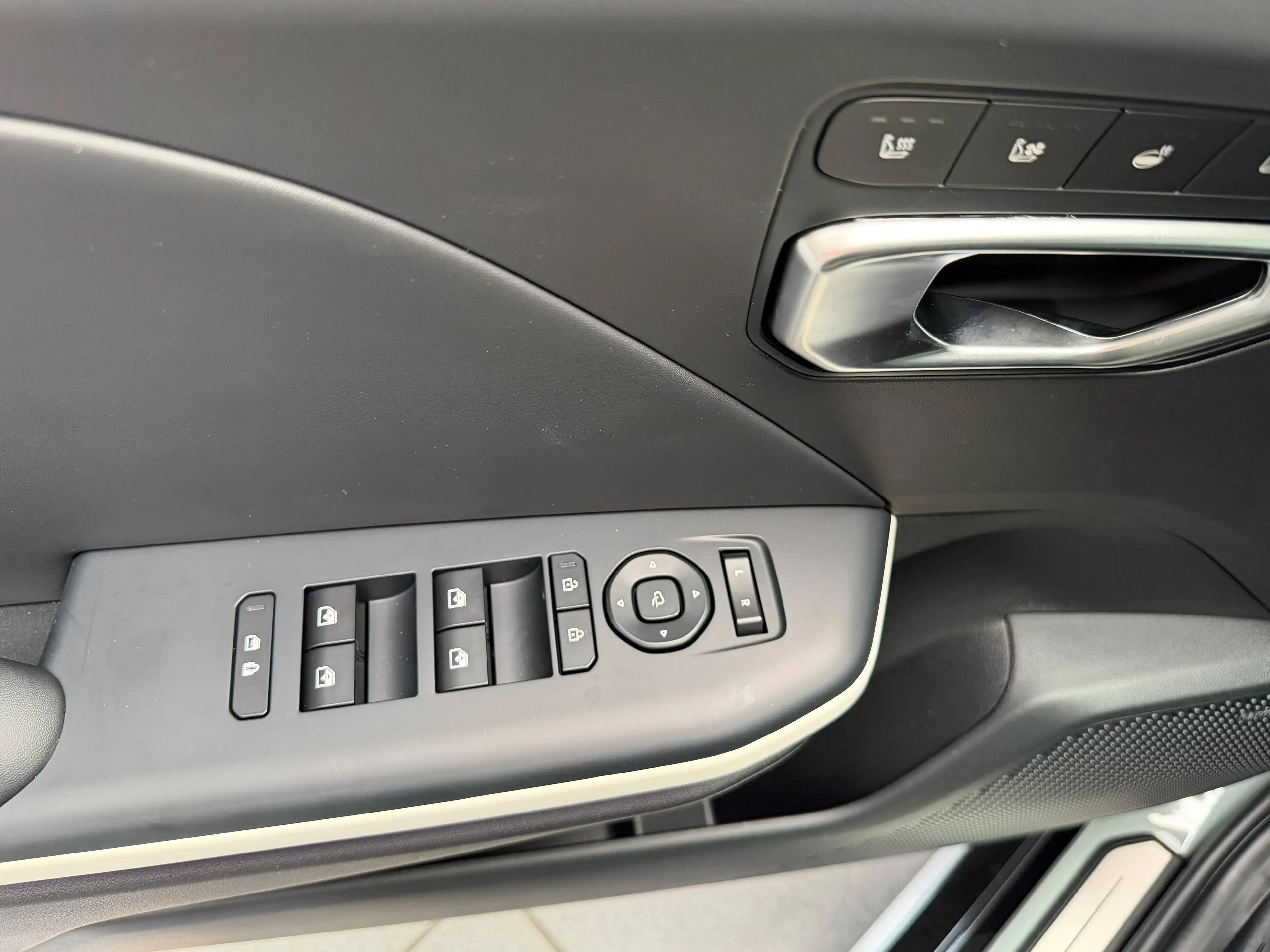 Kia K4 1.6 Turbo Benzin DCT7 I GT-Line I Glasdach I HarmanKardon I 360° I Navi I SHZ I LHZ I — photo 13