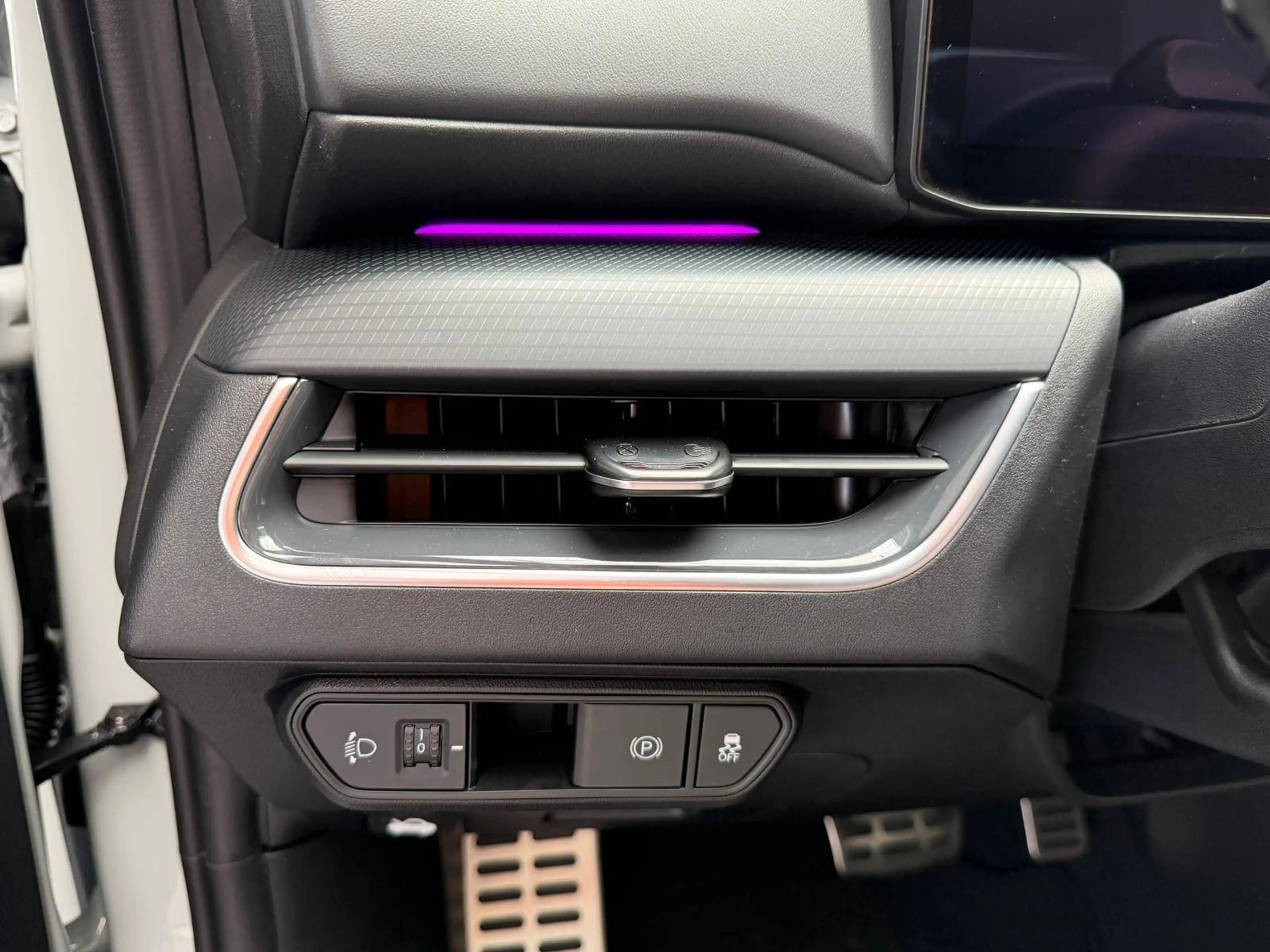 Kia K4 1.6 Turbo Benzin DCT7 I GT-Line I Glasdach I HarmanKardon I 360° I Navi I SHZ I LHZ I — photo 14