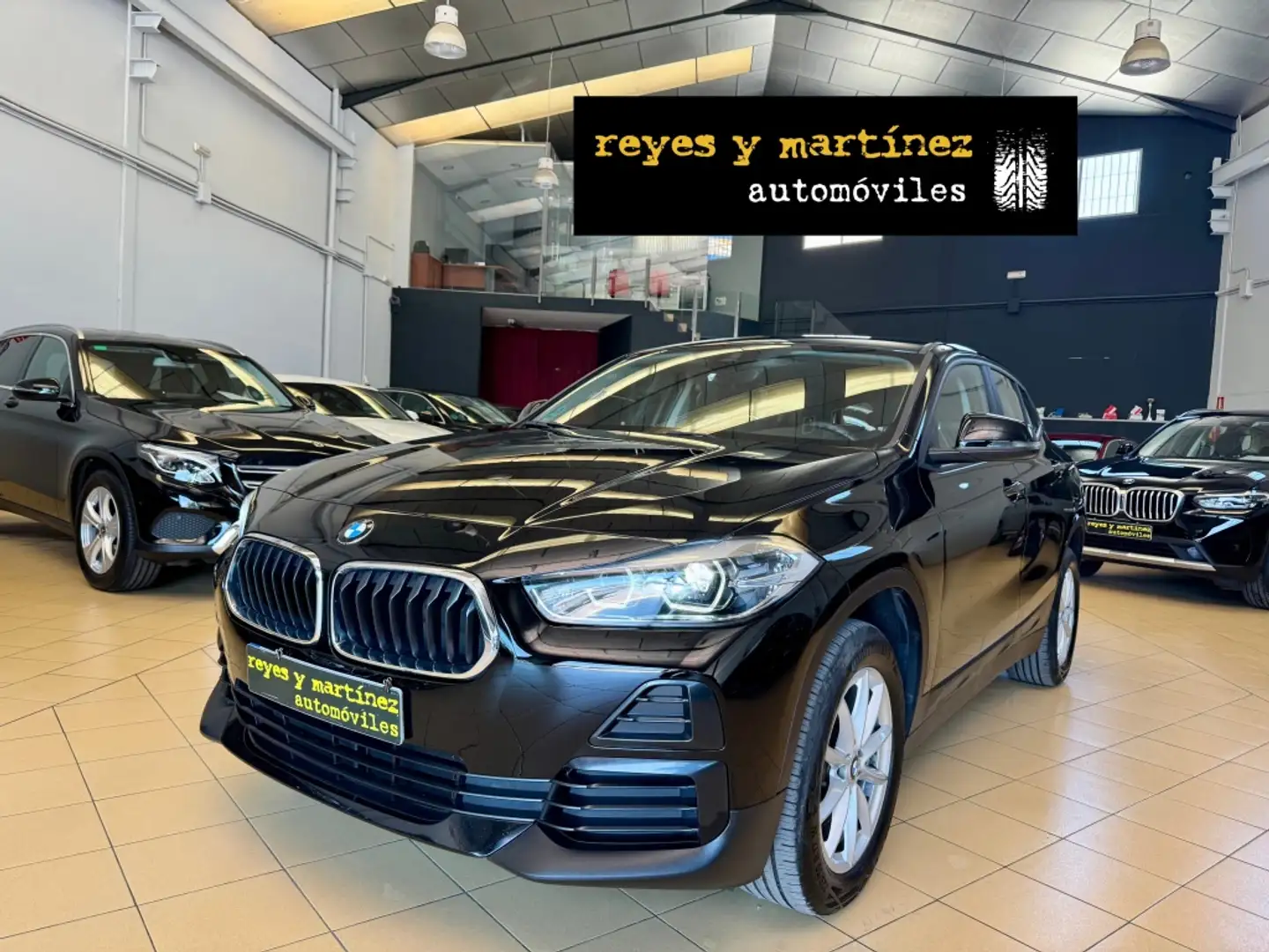 BMW X2 sDrive 18d Business Negro - 1