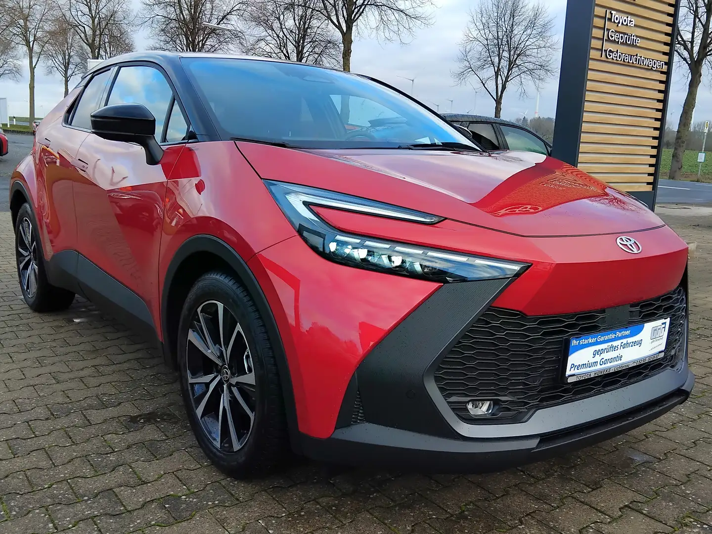 Toyota C-HR 1.8 Hybrid-Team Deutschland*Technik-Paket*SHZ*LRH* Rouge - 2