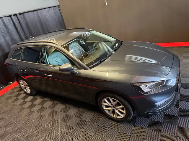 Seat Leon Leon view 8