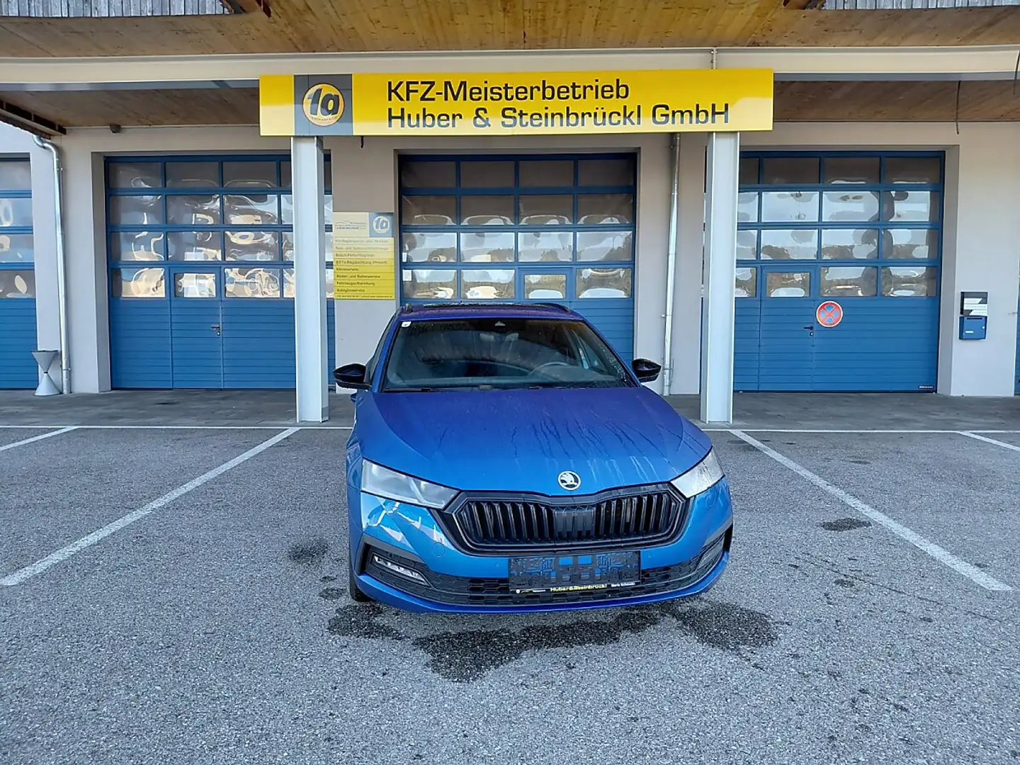 Skoda Octavia Combi 2,0 TDI Style DSG+Anhängerkupplung Blau - 1