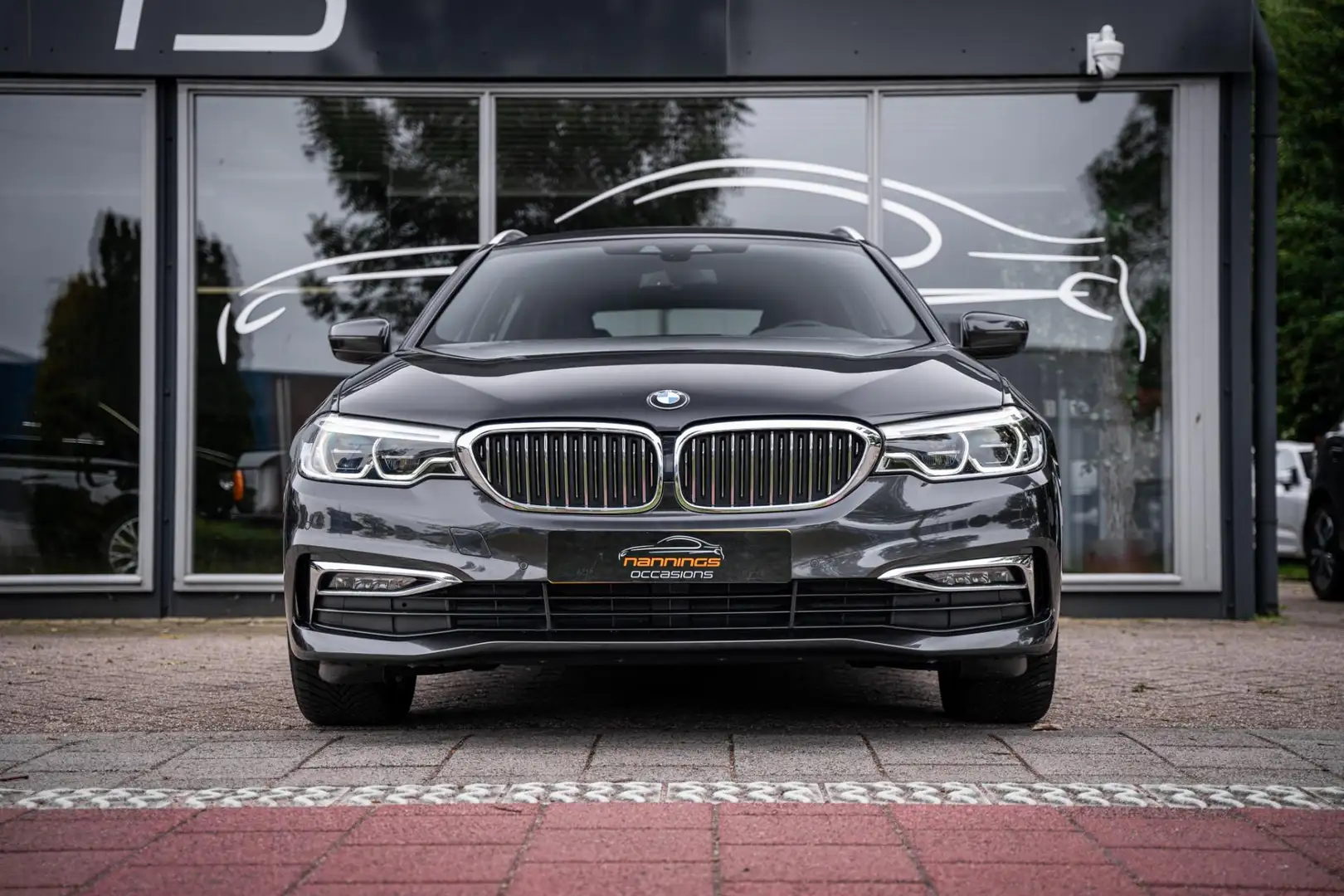 BMW 520 5-serie Touring 520i High Executive Edition|Leder| Grau - 2