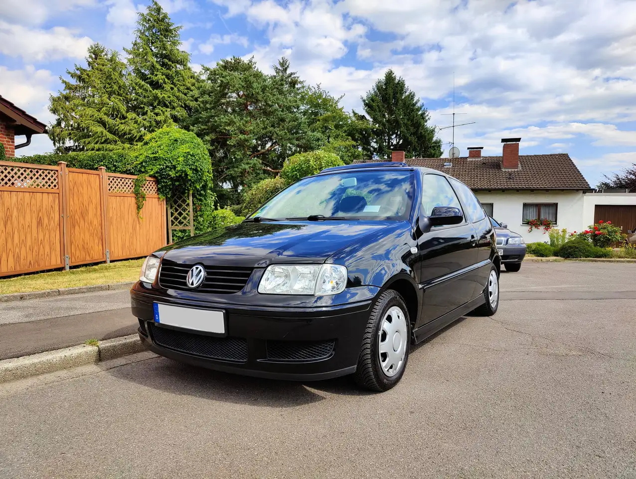 Volkswagen Polo 1.0 Edition (6N2), foto 1