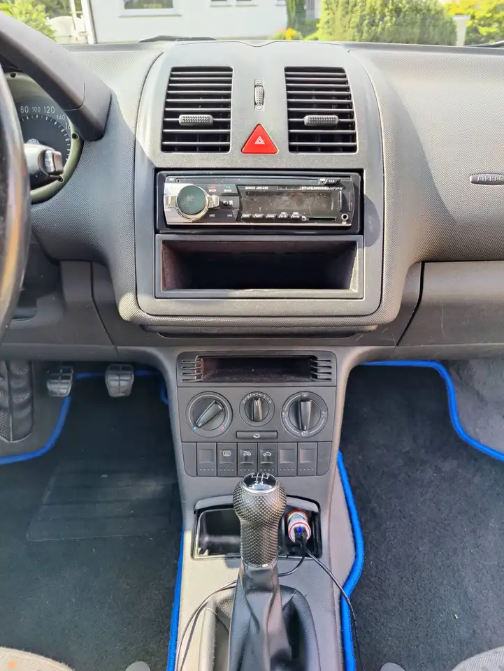 Volkswagen Polo 1.0 Edition (6N2), foto 12