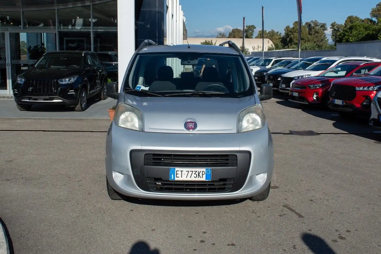 Fiat Qubo 1.4 8V 77 CV Dynamic Natural Power Grau - 2
