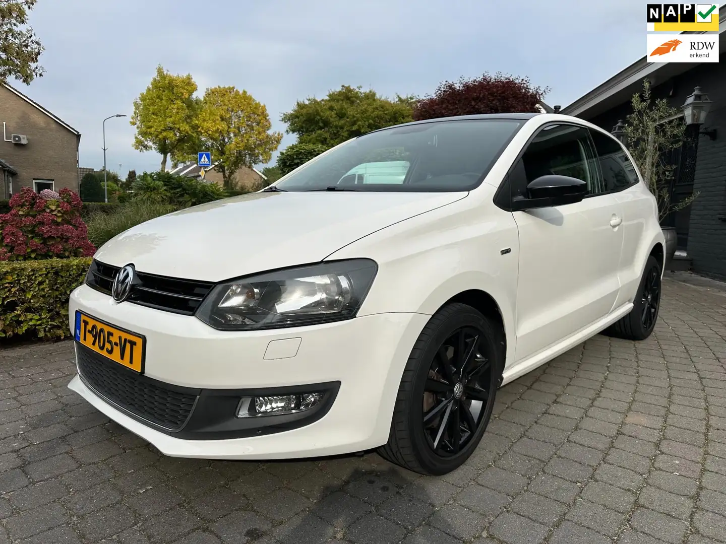 Volkswagen Polo 1.2 TSI Highline, Pano, Camera, DSG Automaat! Wit - 1