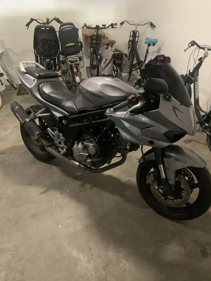 Hyosung Comet 650
