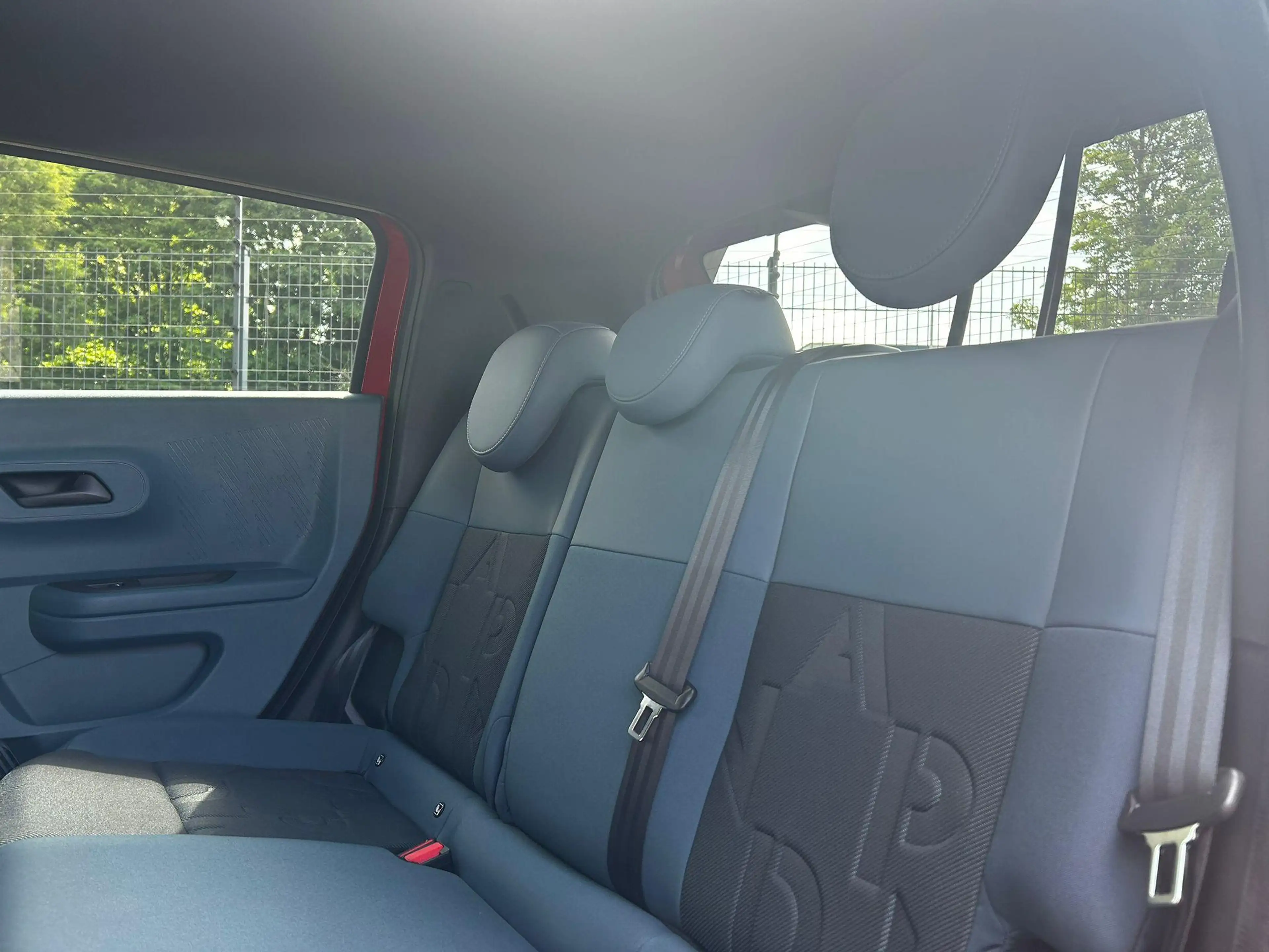 Fiat Grande Panda Hybrid 100 pk Automaat Icon | Style Pack | Pixel L — photo 15