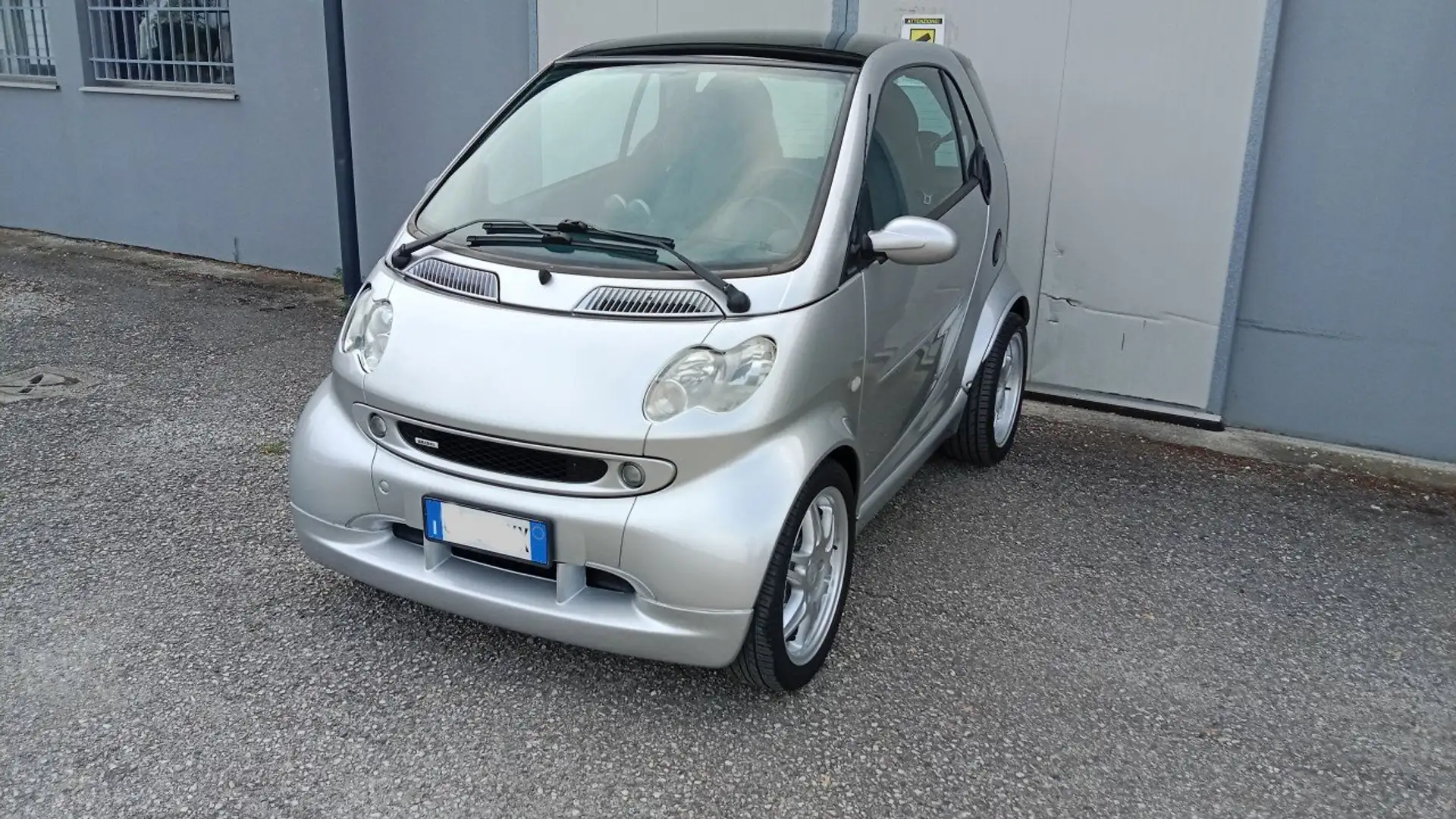 smart brabus 700 - da collezione Argento - 1