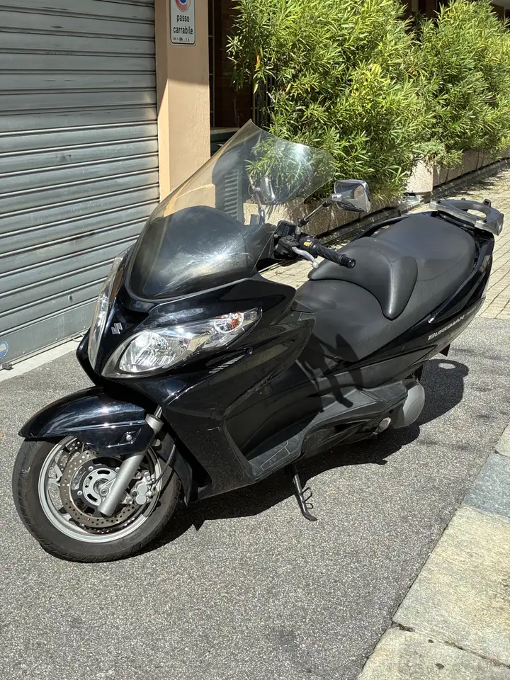 Suzuki Burgman 400