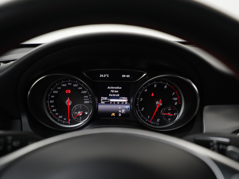 Mercedes-Benz CLA 180 Shooting Brake AMG Line | Schuifdak | Camera | Sto — photo 8