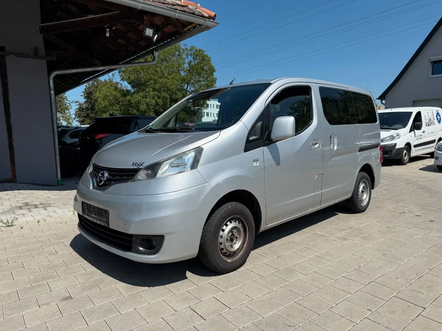 Nissan NV200 /Evalia Evalia Premium Silber - 2