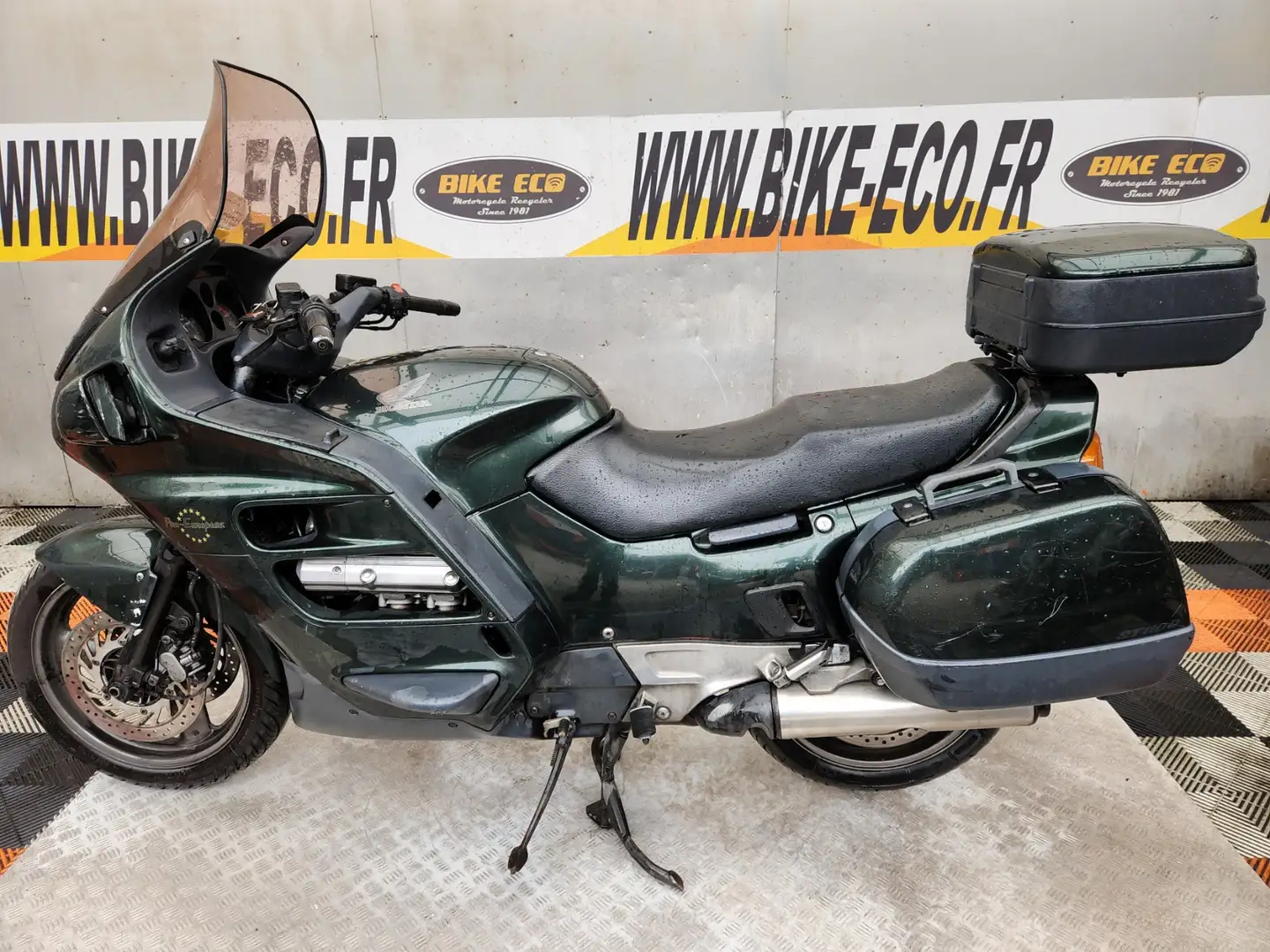 Honda Pan European Verde - 2