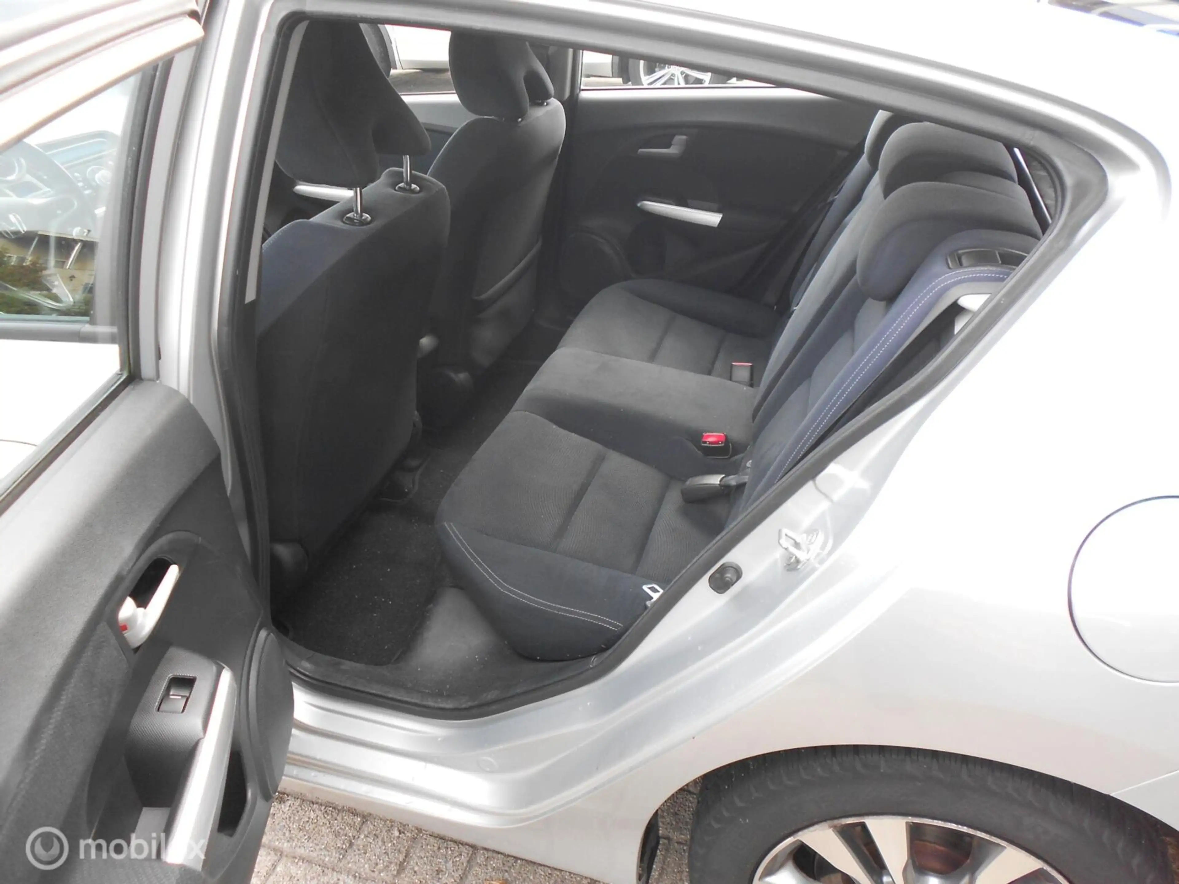 Honda Insight 1.3 Elegance Hybrid — photo 10