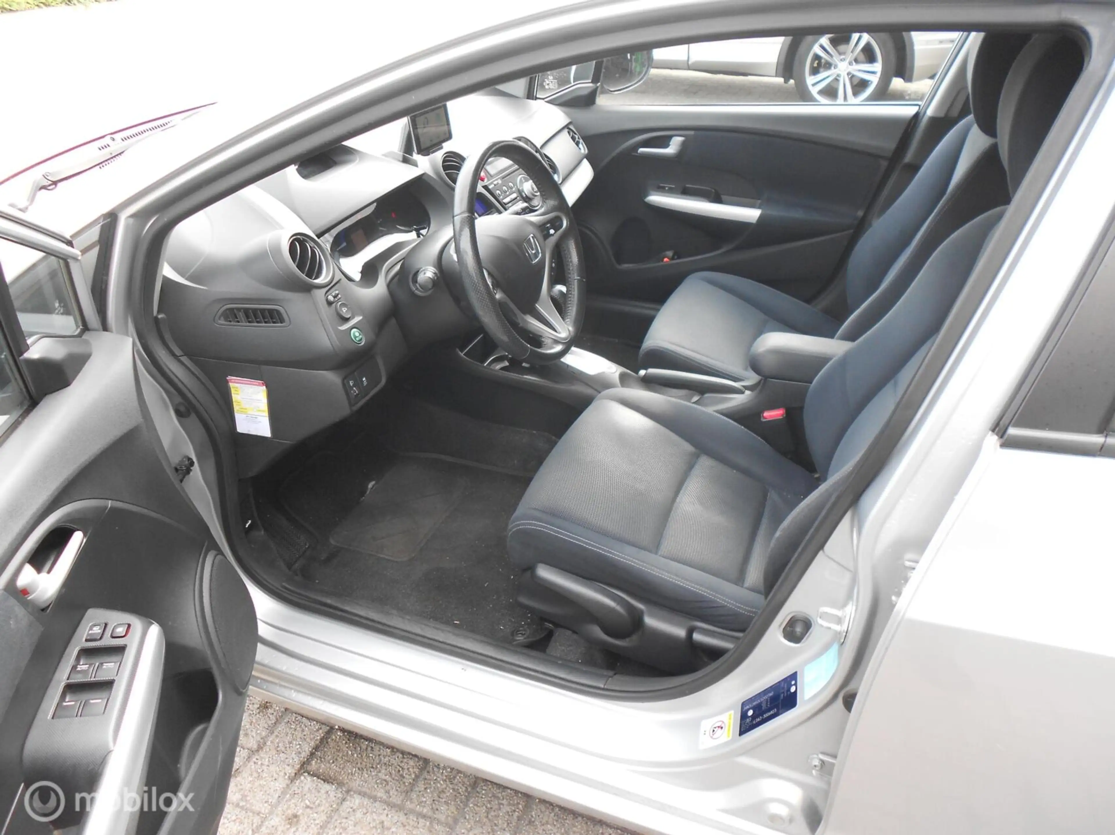 Honda Insight 1.3 Elegance Hybrid — photo 9