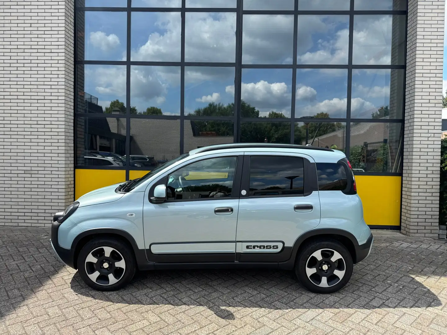 Fiat Panda 1.0 Hybrid Launch Edition, Clima & PDC Groen - 2
