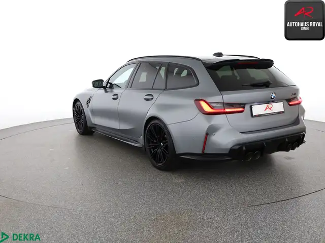 BMW M3 view 3