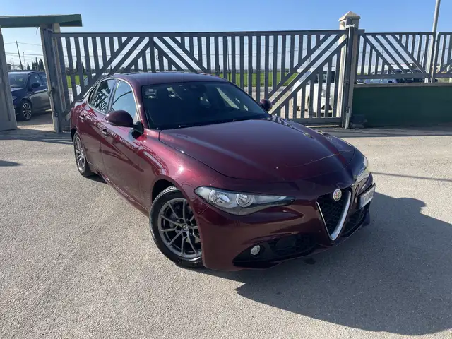 Alfa Romeo Giulia 2.2 t Business 150cv auto-NAVIGATORE-RETROCAMERA