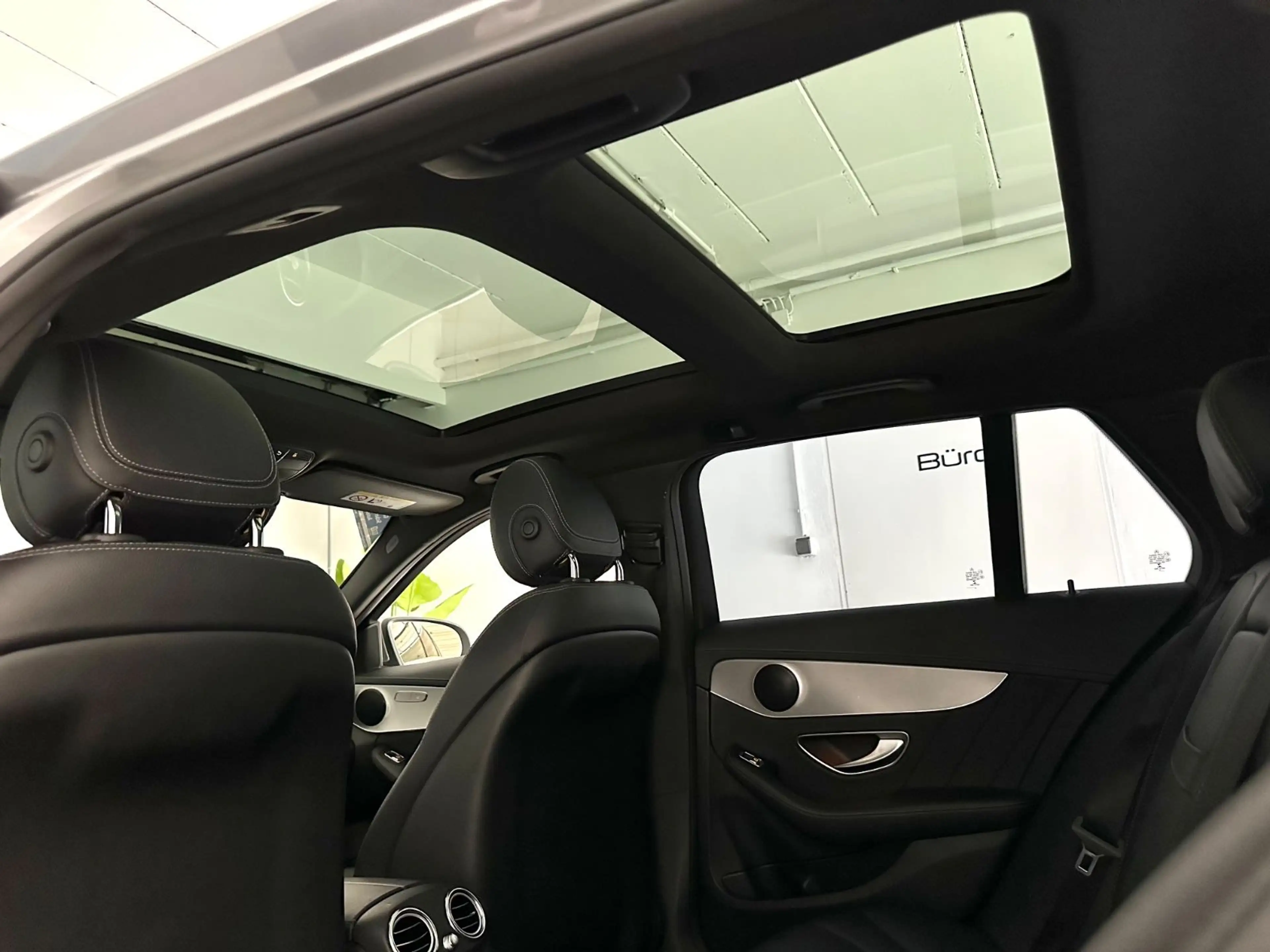Mercedes-Benz C 250 BT/AMG/2.Hand/Pano./Distronic+/LED/Kamera — photo 14