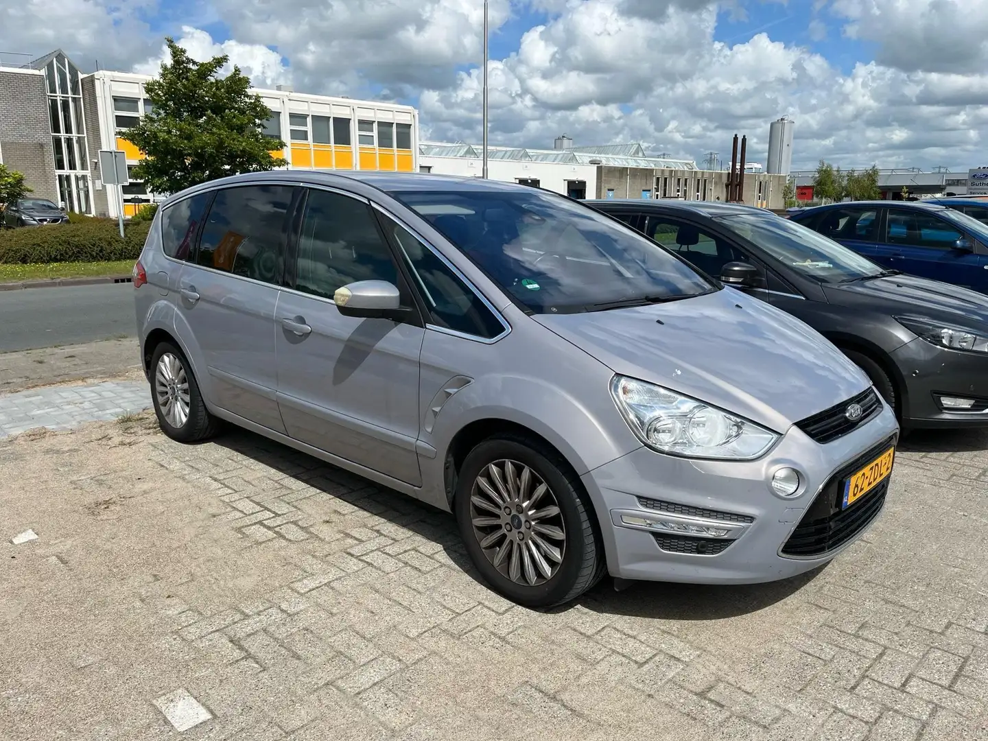 Ford S-Max 1.6 EcoBoost Titanium 7p. Grijs - 2