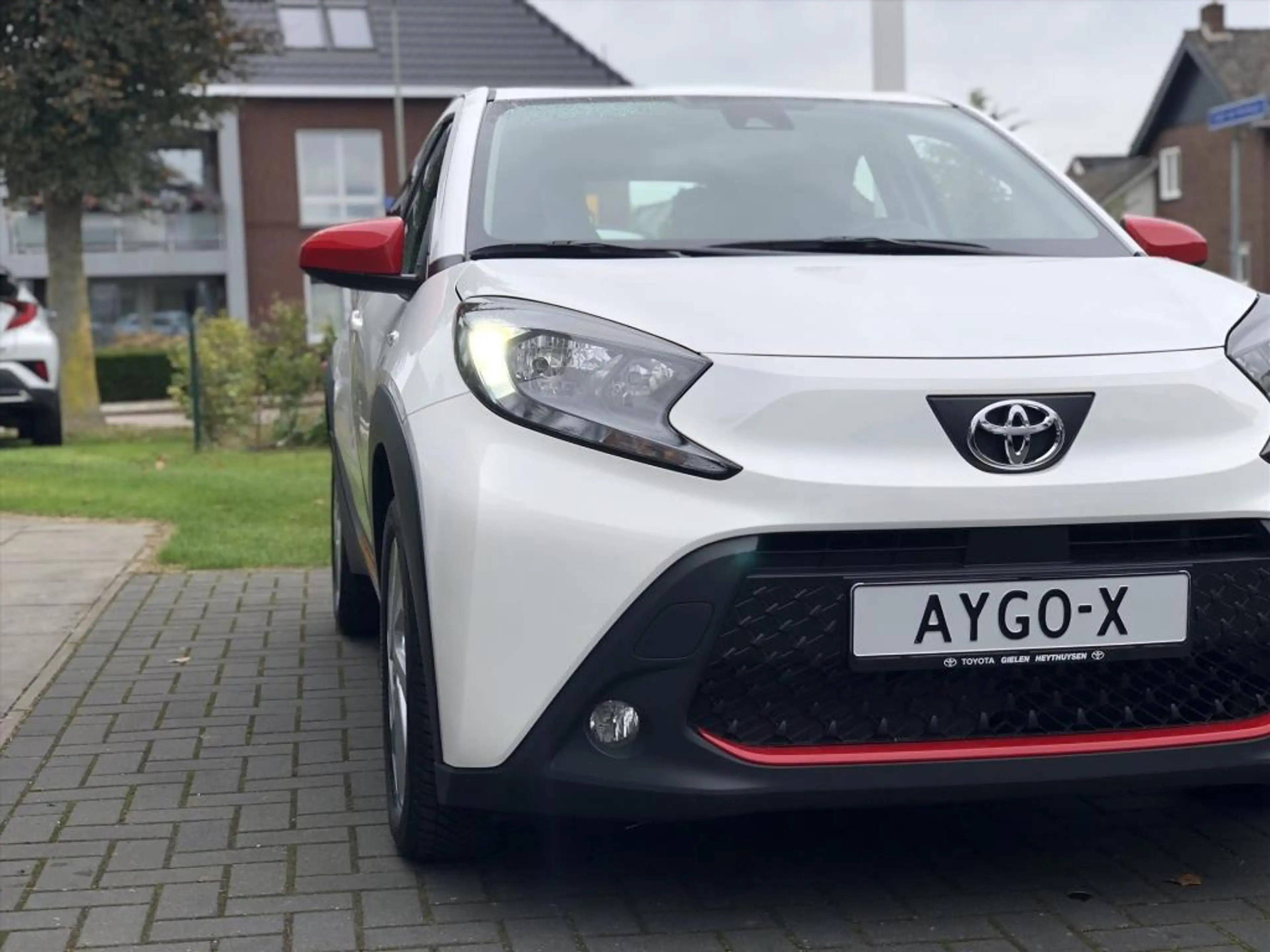 Toyota Aygo X 1.0 VVT-i First | Apple CarPlay/Android Auto, Lich — photo 8