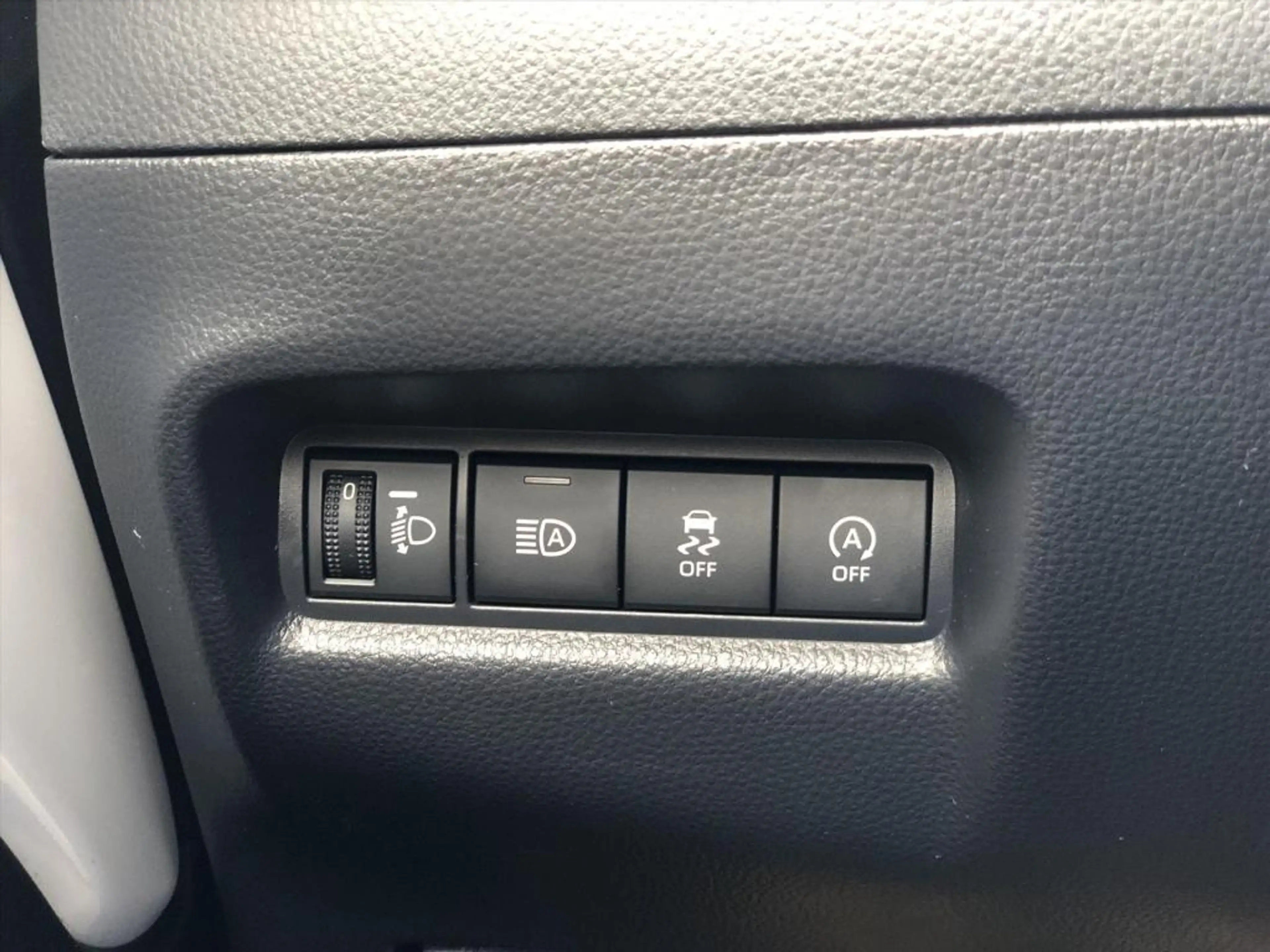 Toyota Aygo X 1.0 VVT-i First | Apple CarPlay/Android Auto, Lich — photo 24