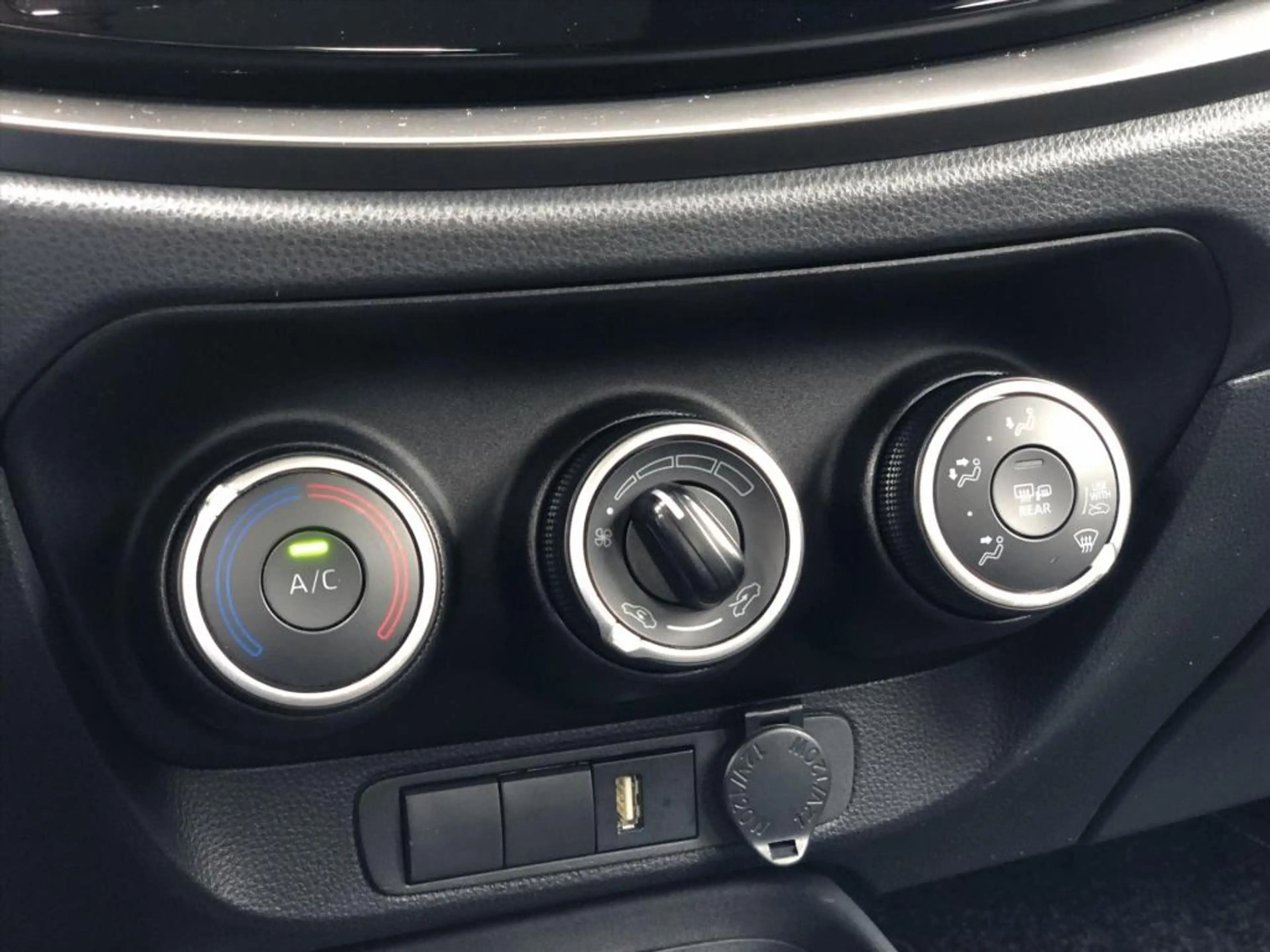 Toyota Aygo X 1.0 VVT-i First | Apple CarPlay/Android Auto, Lich — photo 26