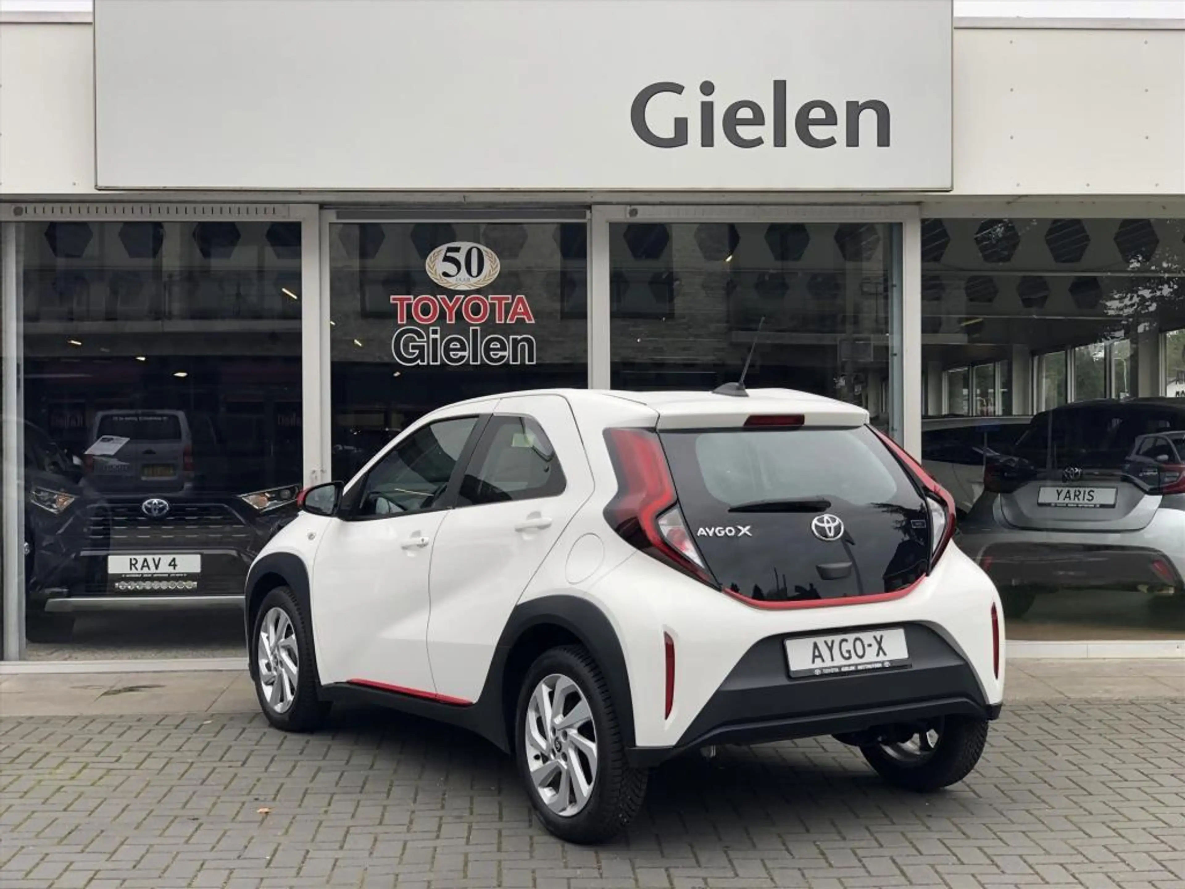 Toyota Aygo X 1.0 VVT-i First | Apple CarPlay/Android Auto, Lich — photo 28