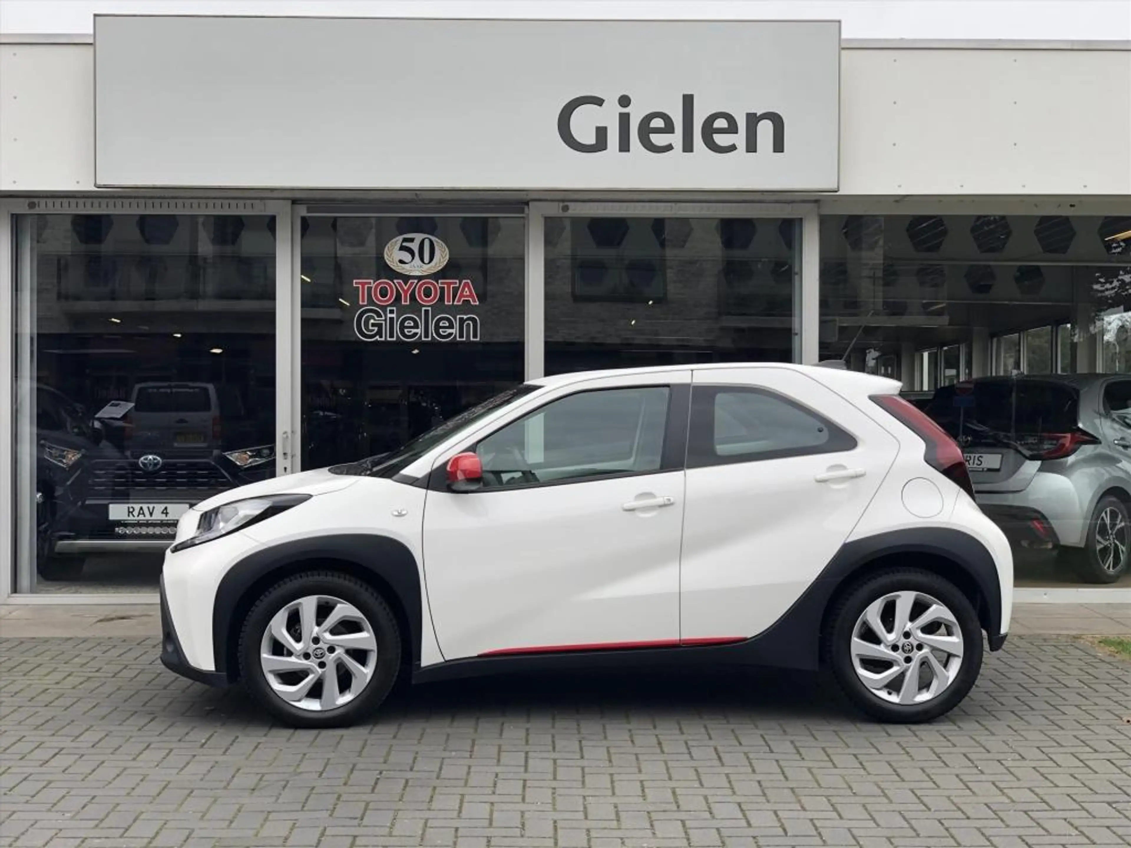 Toyota Aygo X 1.0 VVT-i First | Apple CarPlay/Android Auto, Lich — photo 5
