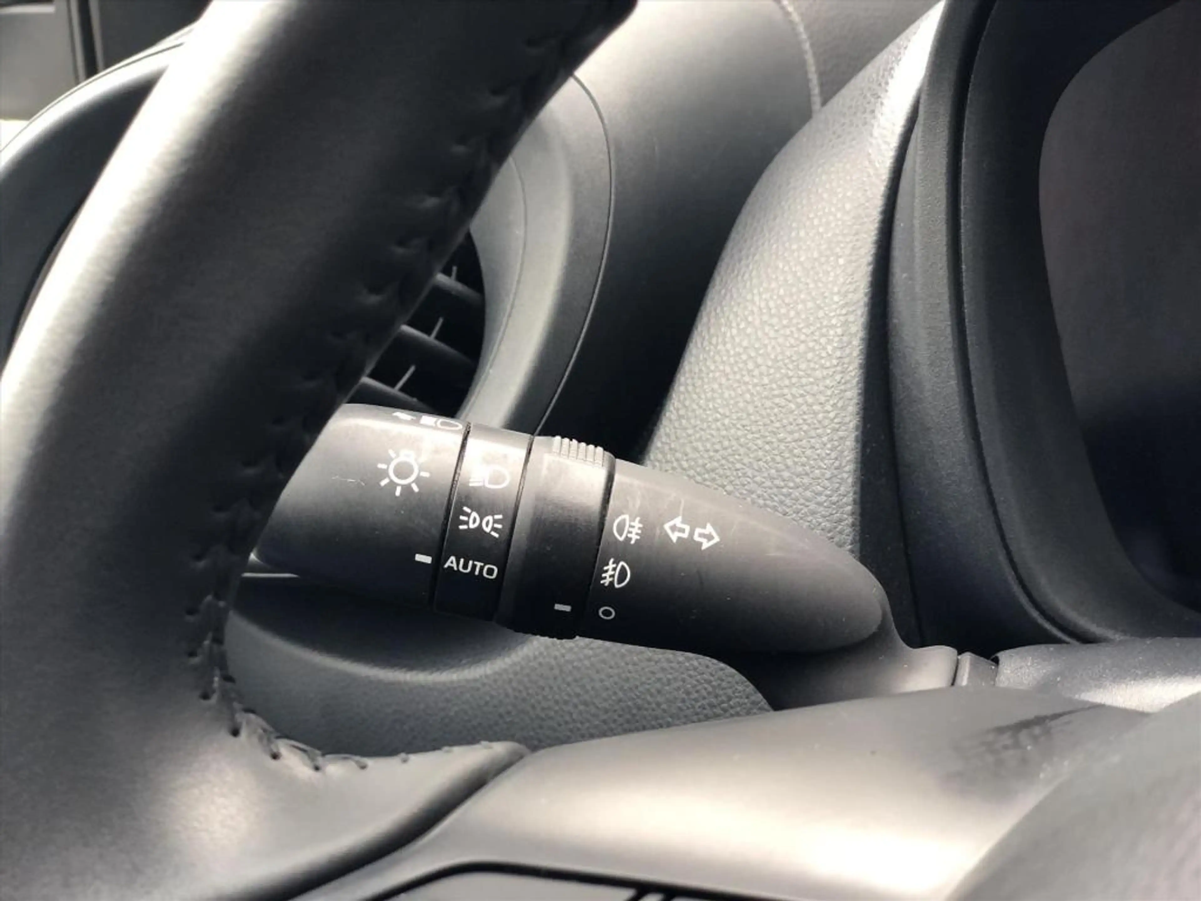 Toyota Aygo X 1.0 VVT-i First | Apple CarPlay/Android Auto, Lich — photo 21