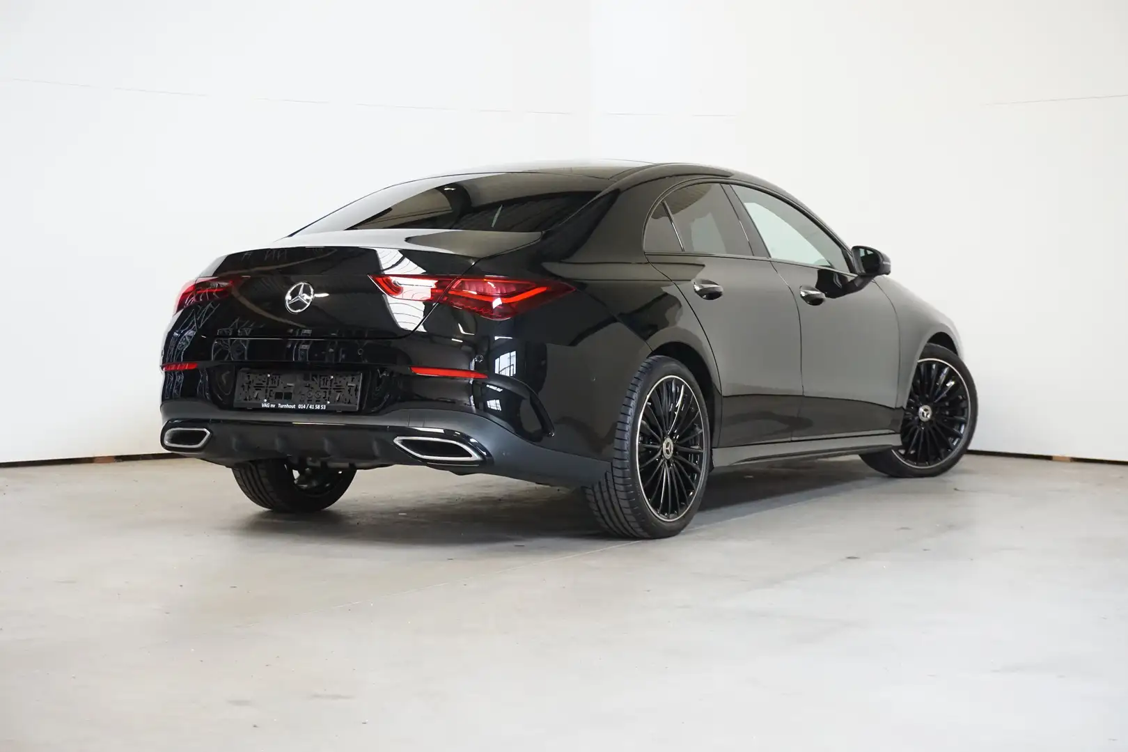 Mercedes-Benz CLA 180 AMG - NIGHT PAKKET - PANO DAK - HEAD-UP DISPLAY Noir - 2
