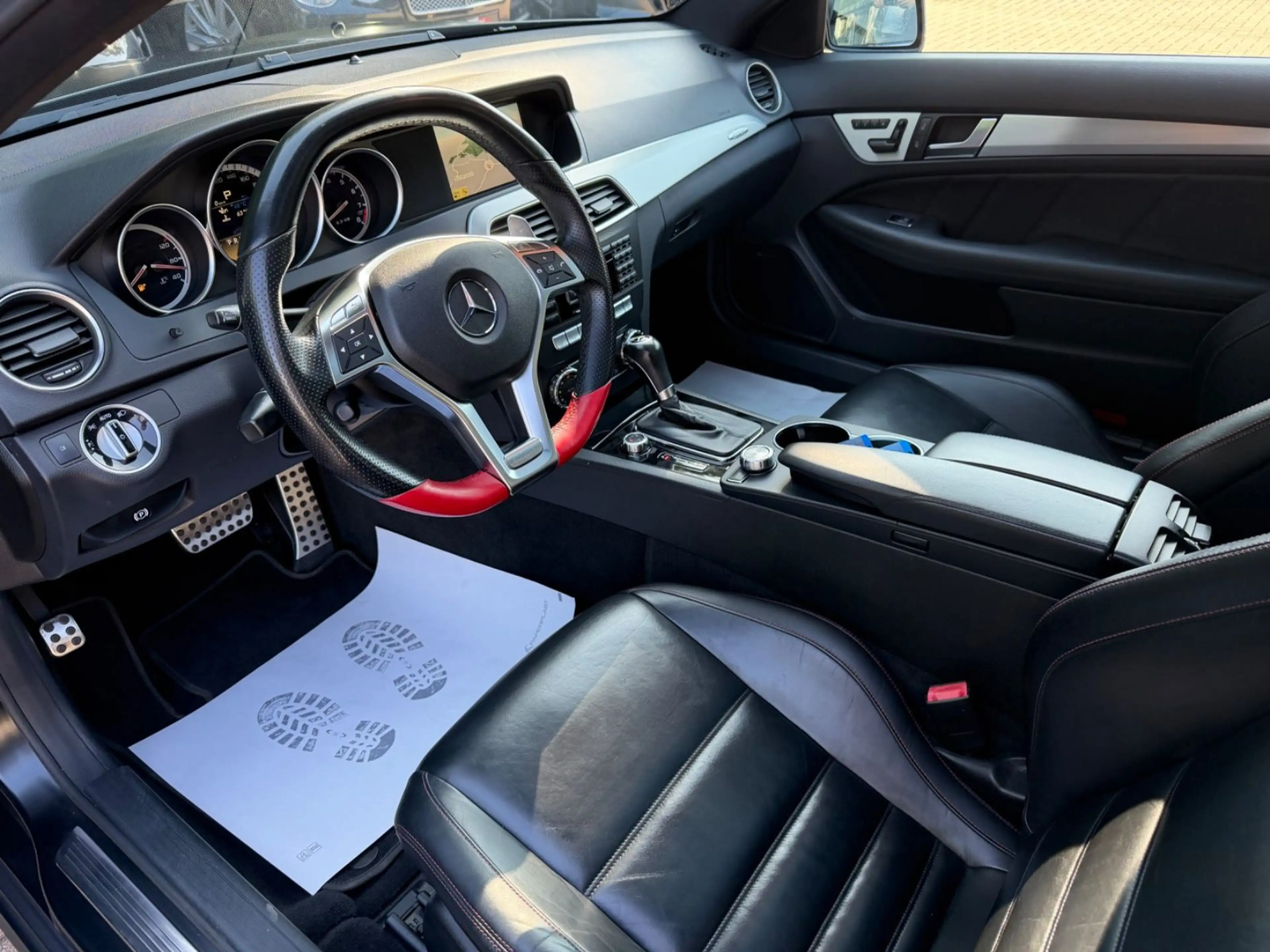 Mercedes-Benz C 63 AMG Edition 1 Coupe Magno Designo Panorama — photo 15