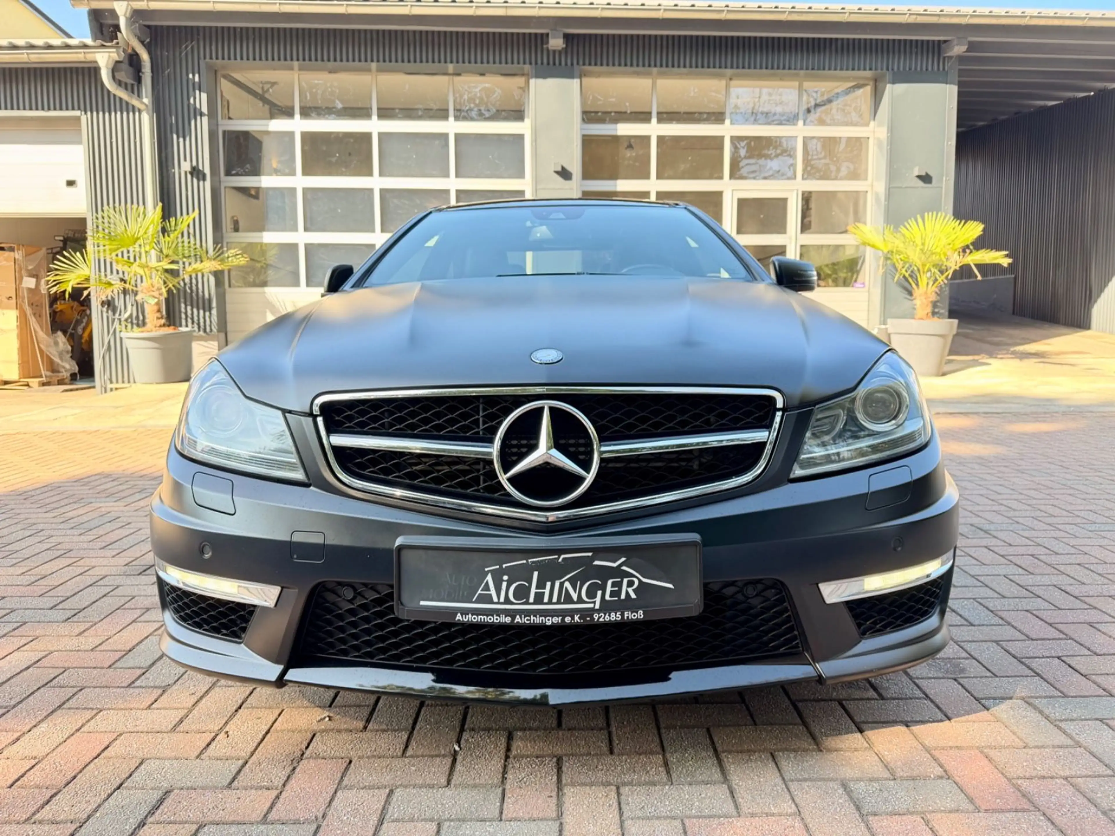 Mercedes-Benz C 63 AMG Edition 1 Coupe Magno Designo Panorama — photo 2