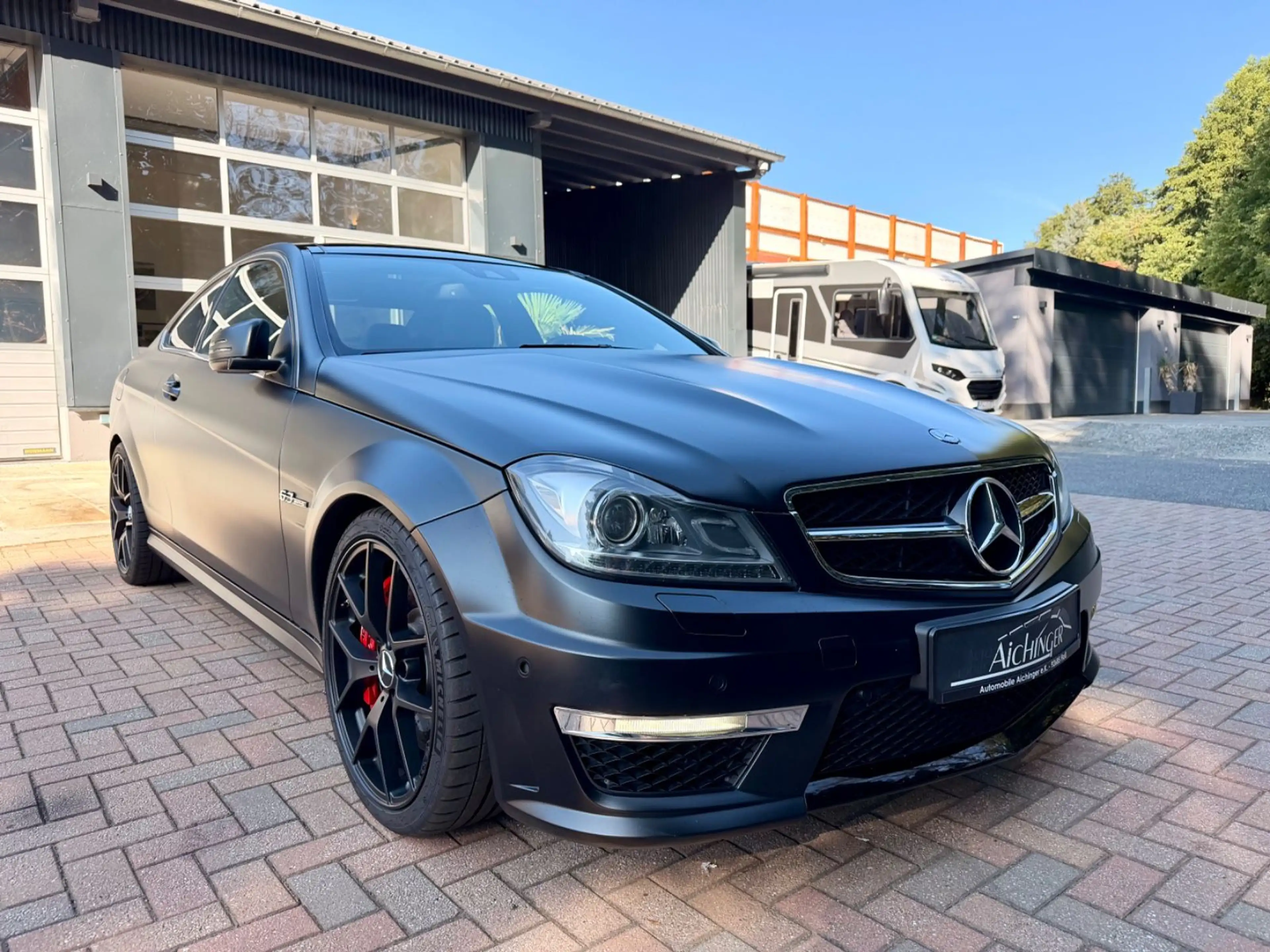 Mercedes-Benz C 63 AMG Edition 1 Coupe Magno Designo Panorama — photo 3