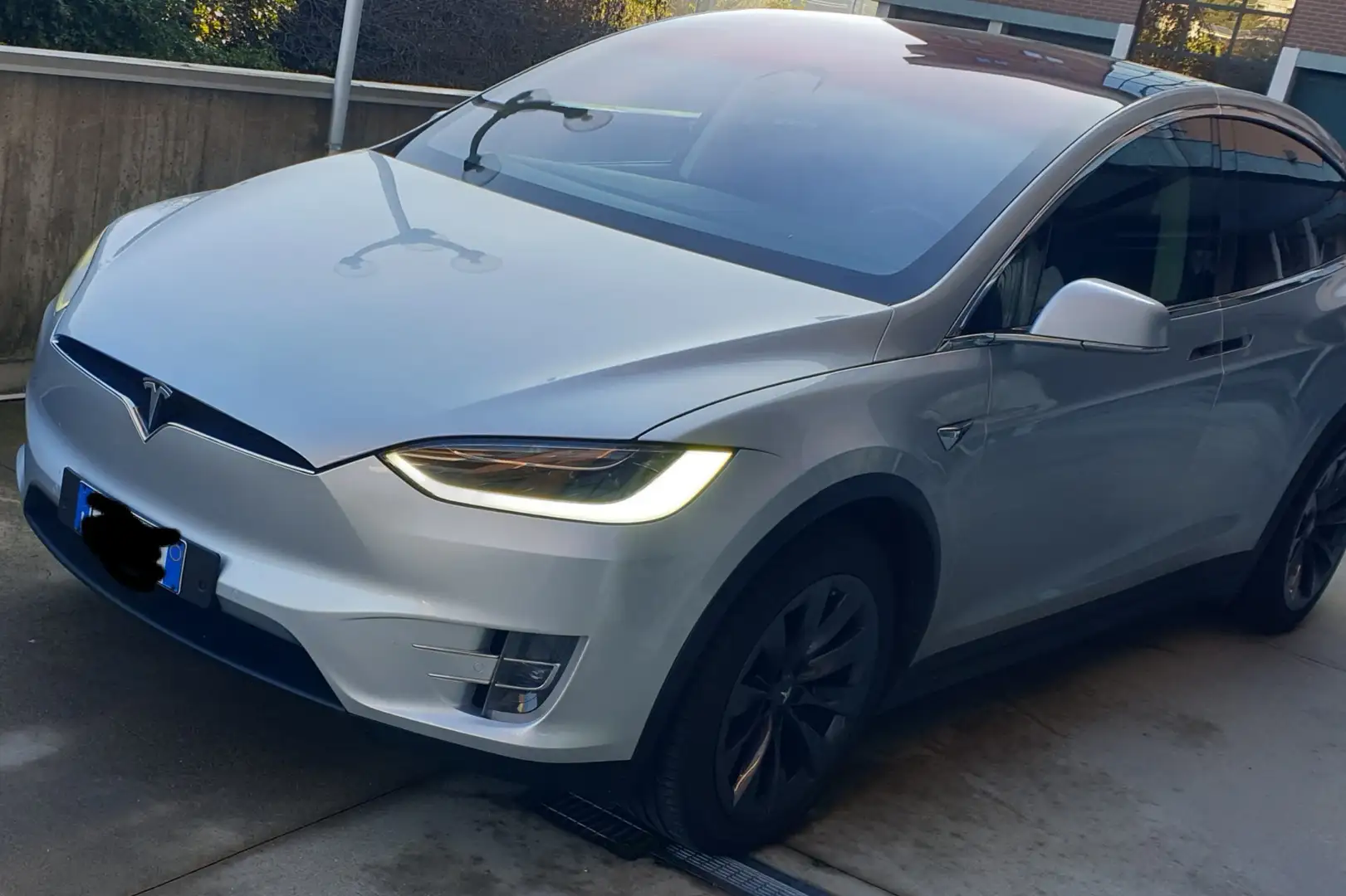 Tesla Model X 100 D - 1