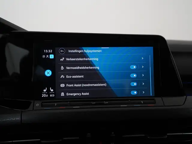 Volkswagen Golf view 23