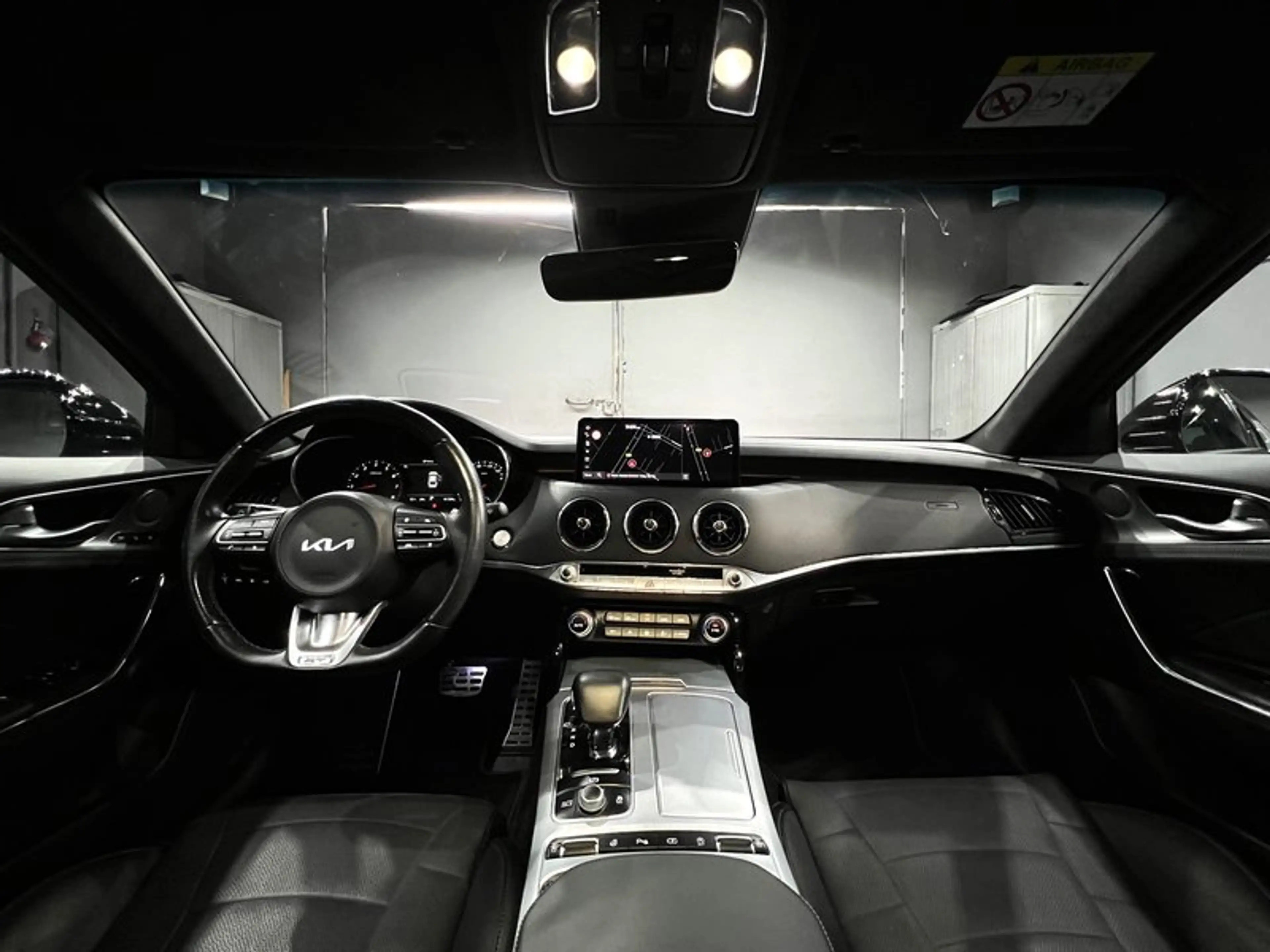 Kia Stinger 3.3 T-GDI GT 4WD|AUTOM|PANO|LEDER|LED|NAVI — photo 15