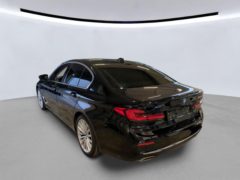 BMW 530 e xDrive Luxury Line Sdach*HUD*AHK*Kamera*Le — photo 3