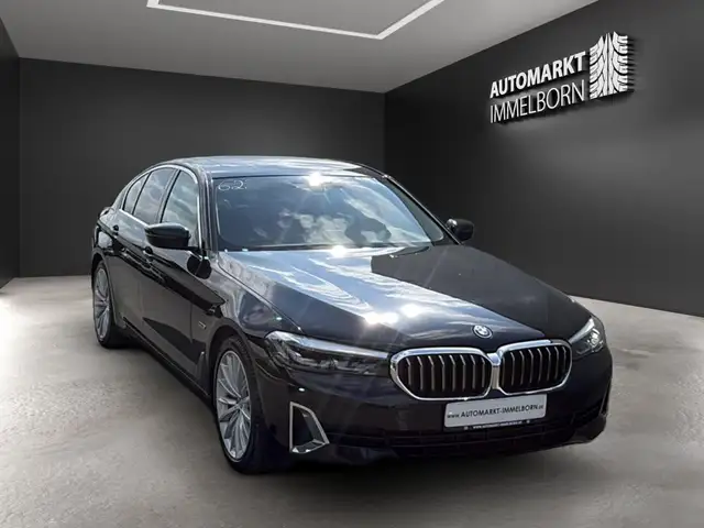 BMW 5 Series view 2
