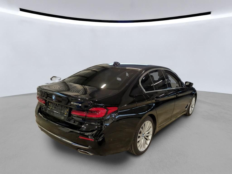 BMW 530 e xDrive Luxury Line Sdach*HUD*AHK*Kamera*Le — photo 4