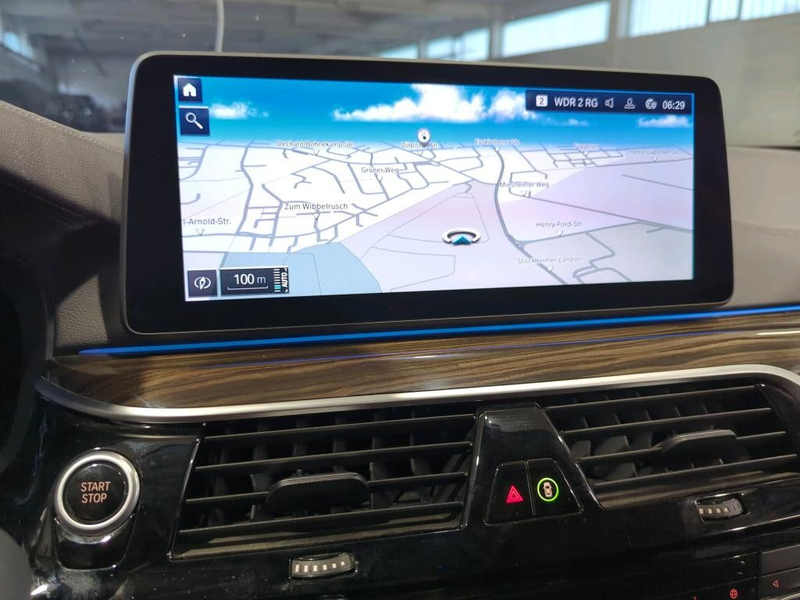 BMW 530 e xDrive Luxury Line Sdach*HUD*AHK*Kamera*Le — photo 8